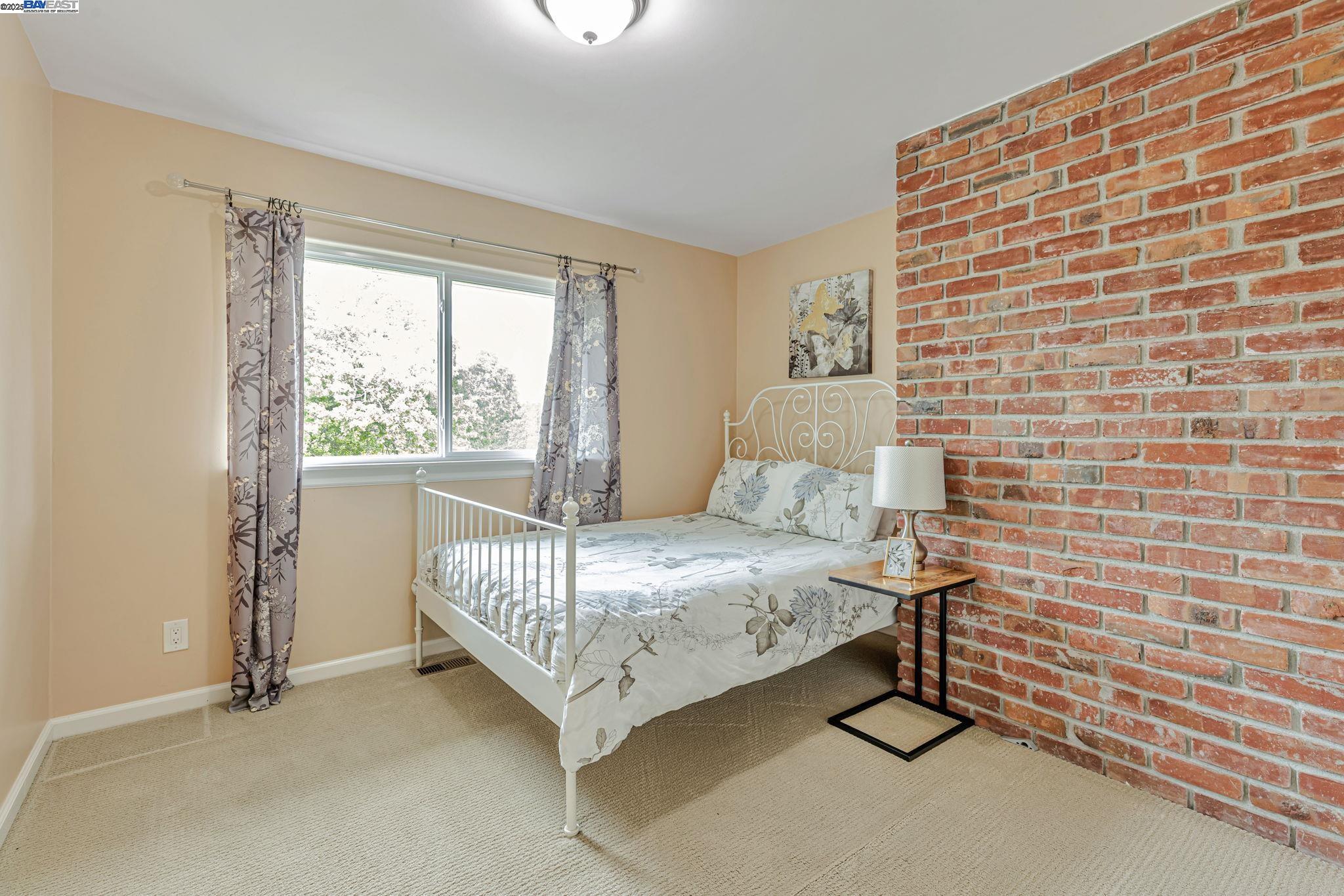 Detail Gallery Image 31 of 57 For 1939 Carzino Ct, Concord,  CA 94521 - 4 Beds | 2/2 Baths