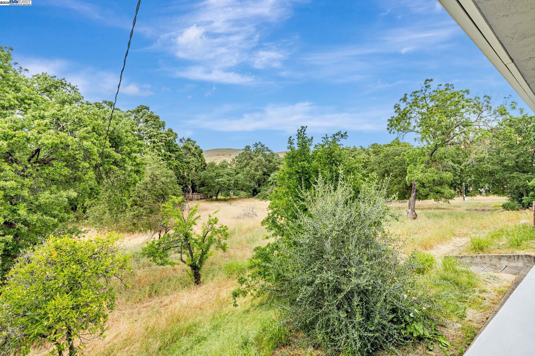 Detail Gallery Image 46 of 57 For 1939 Carzino Ct, Concord,  CA 94521 - 4 Beds | 2/2 Baths