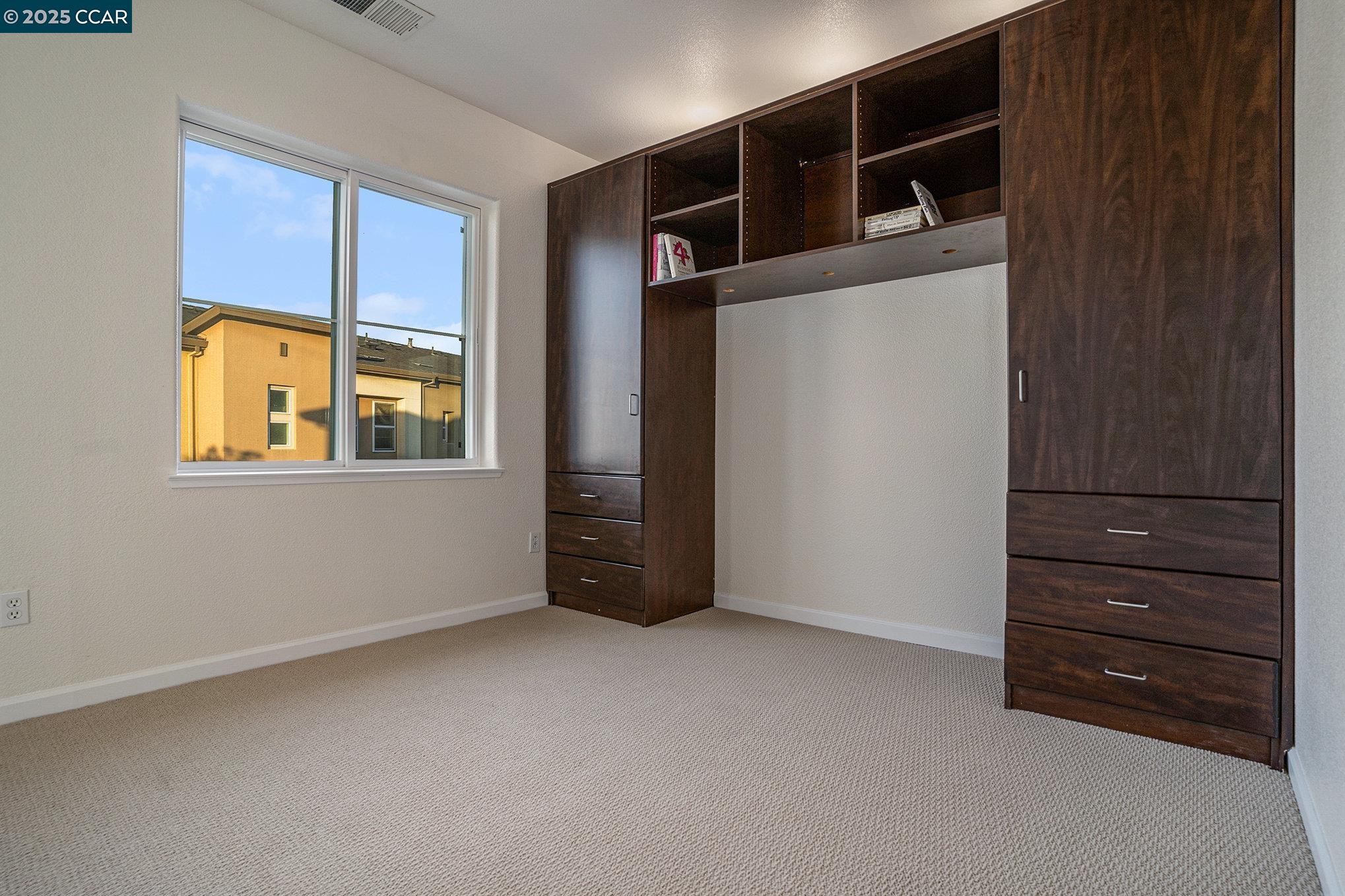 Detail Gallery Image 19 of 36 For 2701 Holly St, San Pablo,  CA 94806 - 3 Beds | 2/1 Baths