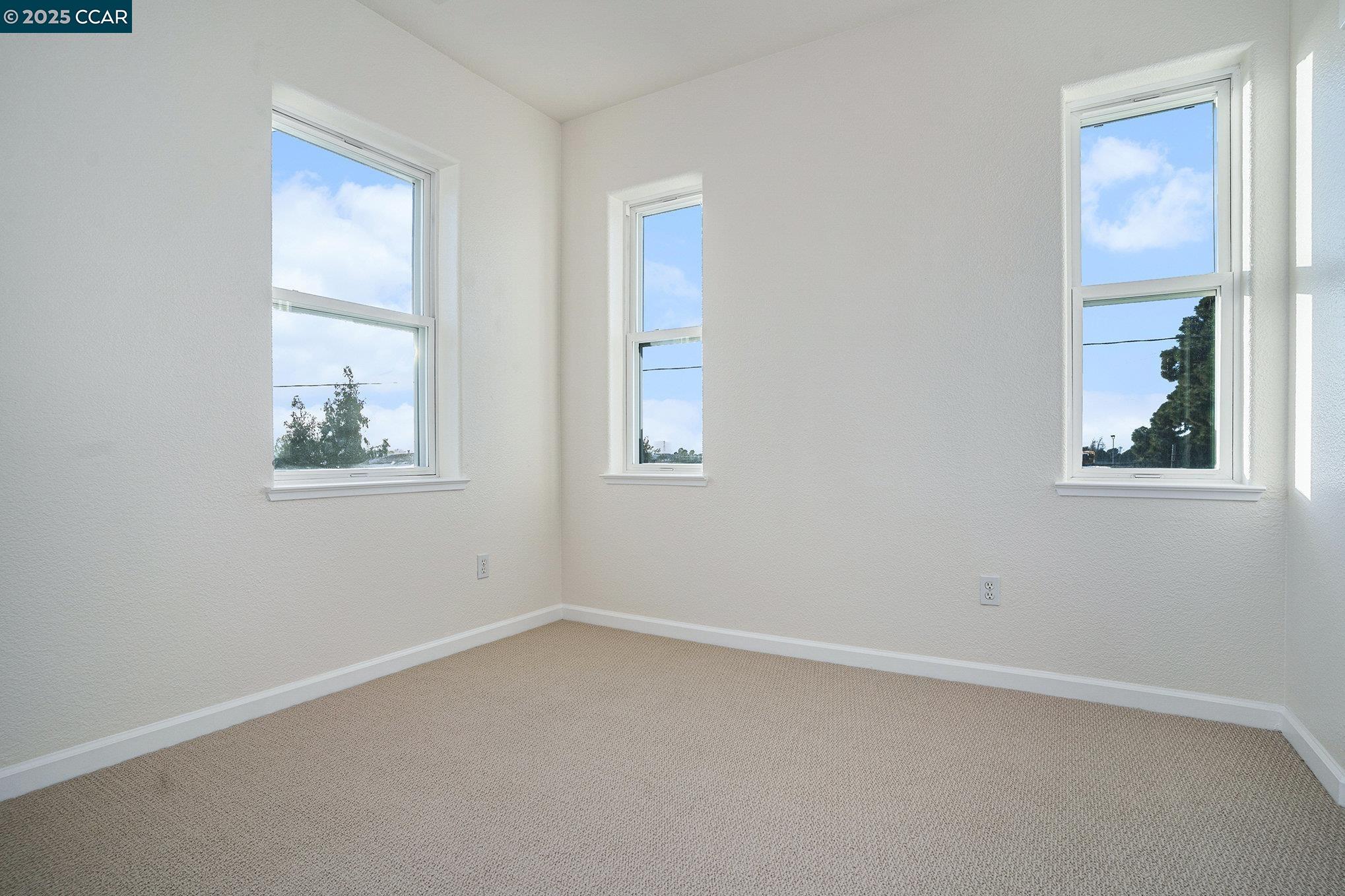 Detail Gallery Image 27 of 36 For 2701 Holly St, San Pablo,  CA 94806 - 3 Beds | 2/1 Baths