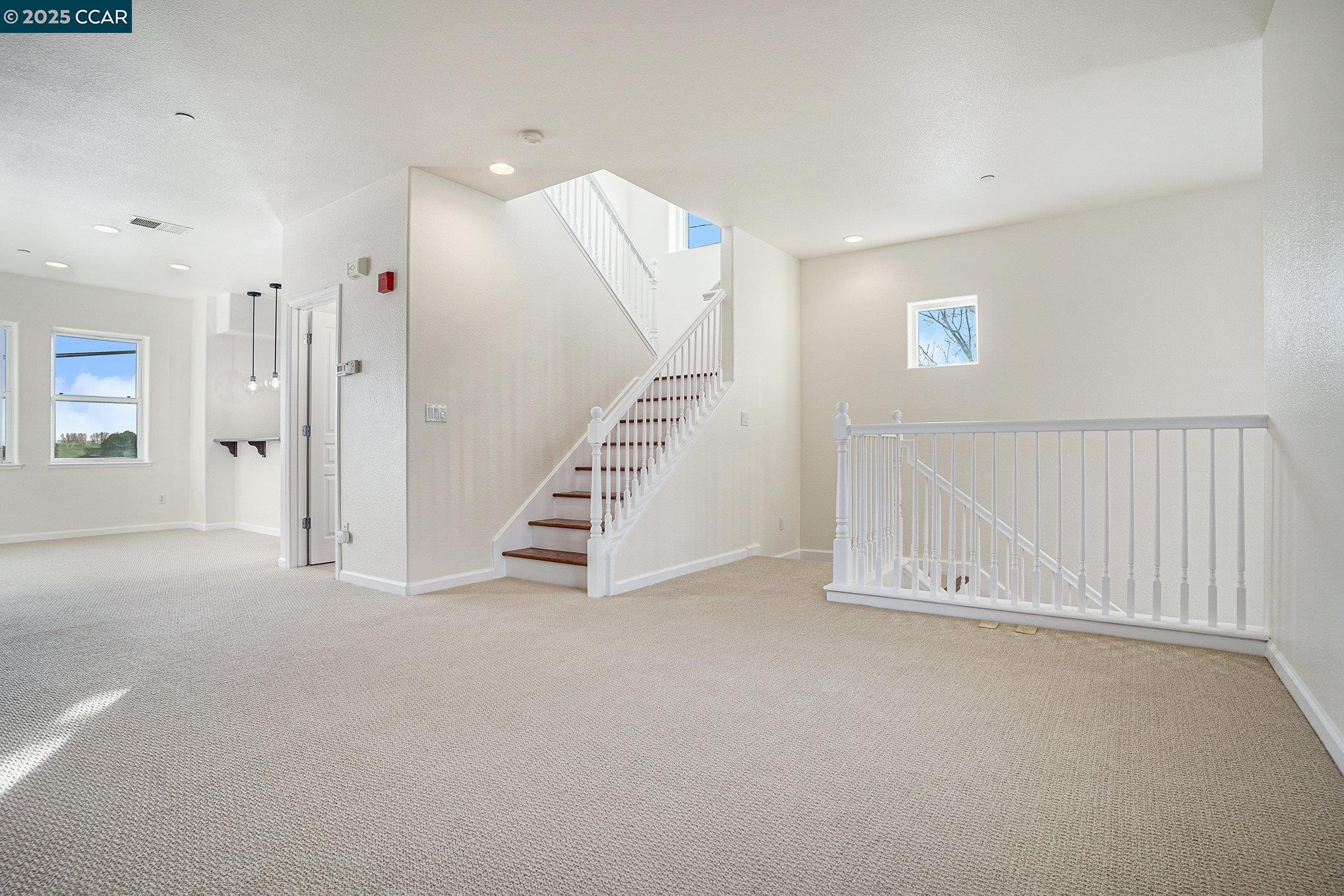 Detail Gallery Image 7 of 36 For 2701 Holly St, San Pablo,  CA 94806 - 3 Beds | 2/1 Baths