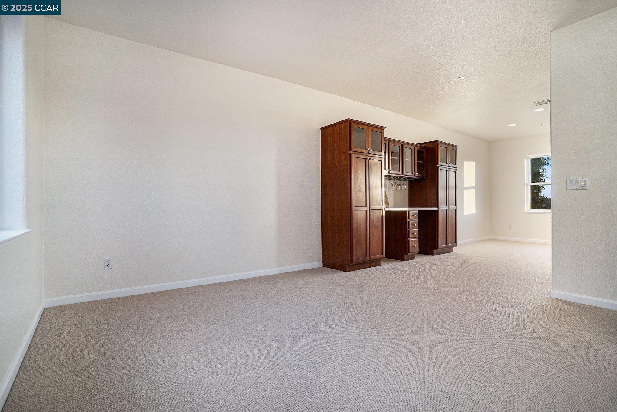 Detail Gallery Image 8 of 36 For 2701 Holly St, San Pablo,  CA 94806 - 3 Beds | 2/1 Baths