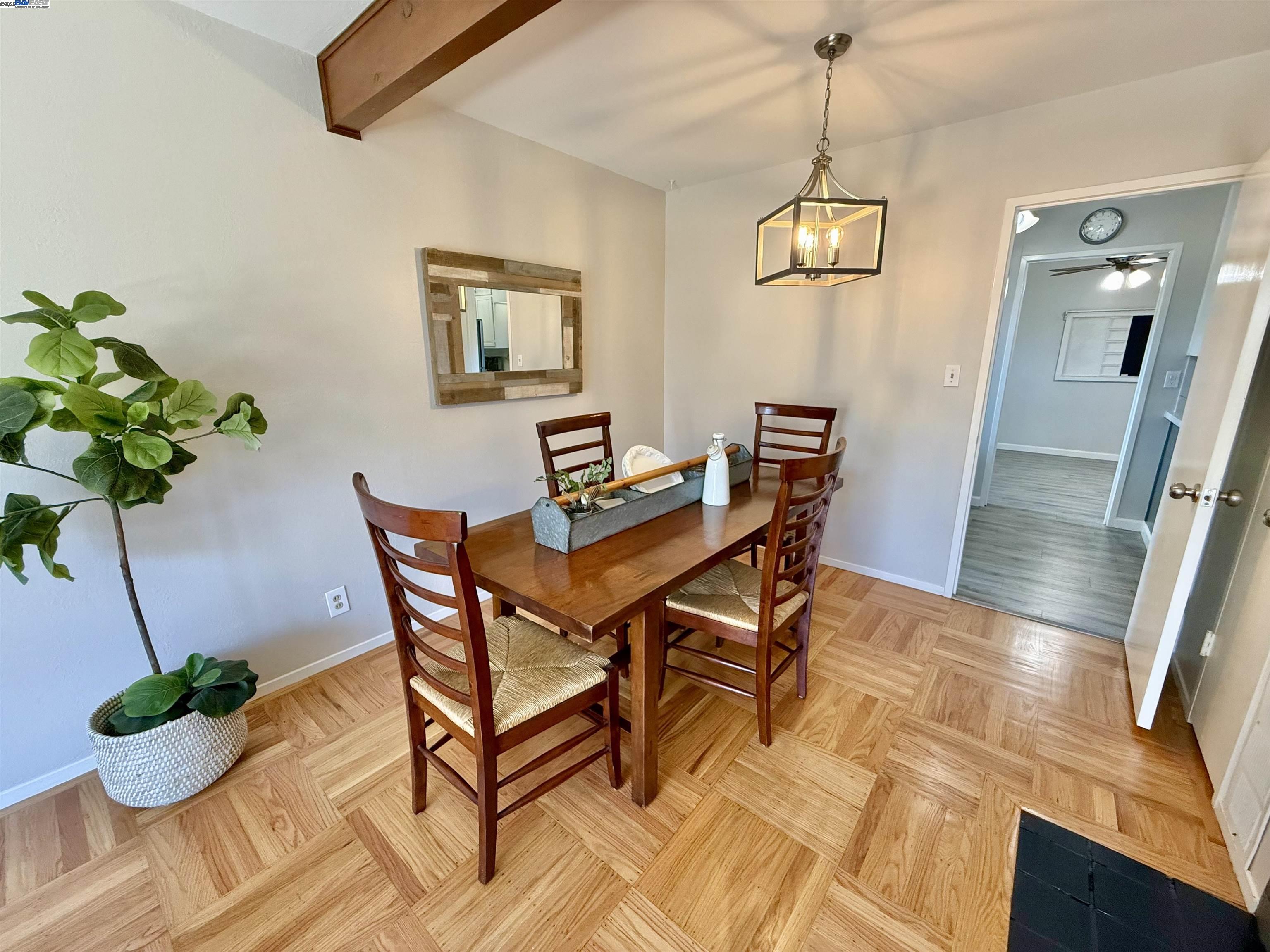 Detail Gallery Image 17 of 47 For 15966 Saint Johns Dr, San Lorenzo,  CA 94580 - 3 Beds | 2 Baths