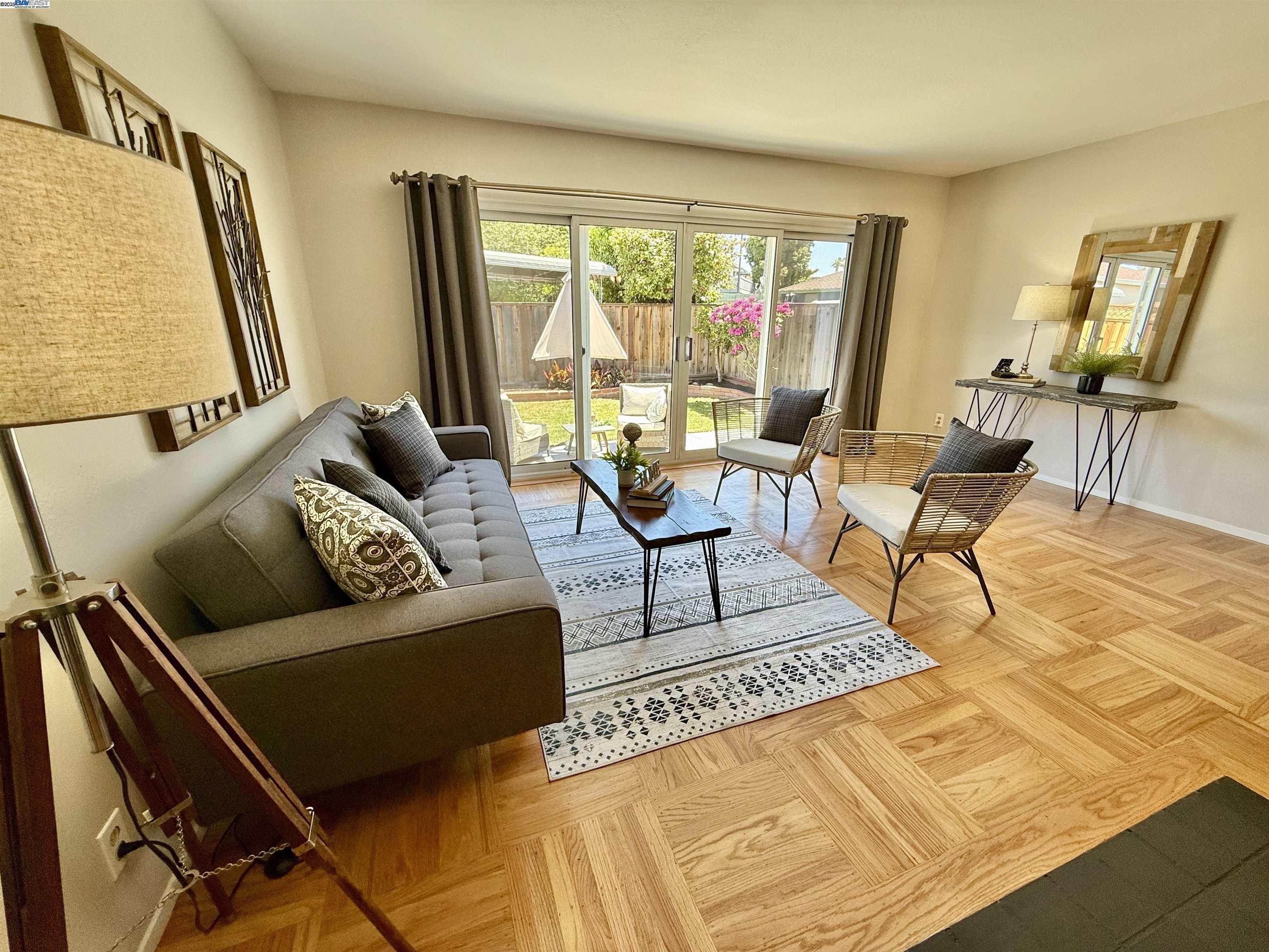 Detail Gallery Image 23 of 47 For 15966 Saint Johns Dr, San Lorenzo,  CA 94580 - 3 Beds | 2 Baths