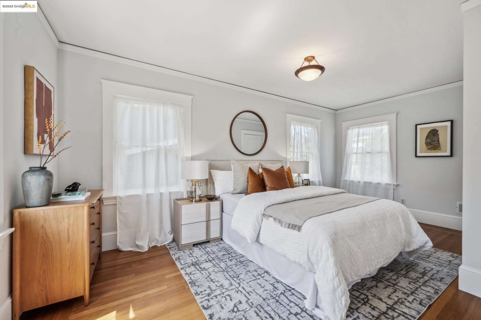 Detail Gallery Image 24 of 36 For 575 Kenmore Ave, Oakland,  CA 94610 - 3 Beds | 2 Baths