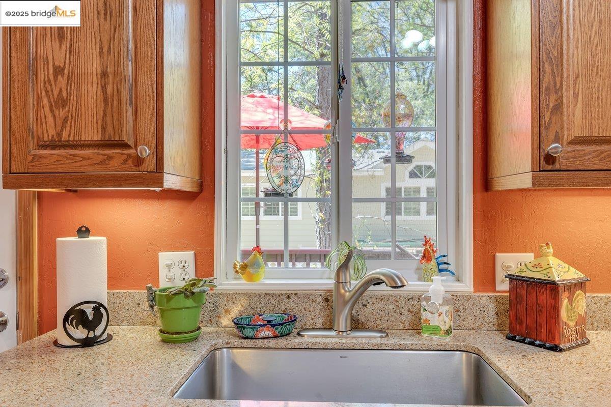 Detail Gallery Image 19 of 36 For 10975 N Airport Rd, Columbia,  CA 95361-0000 - 3 Beds | 2 Baths