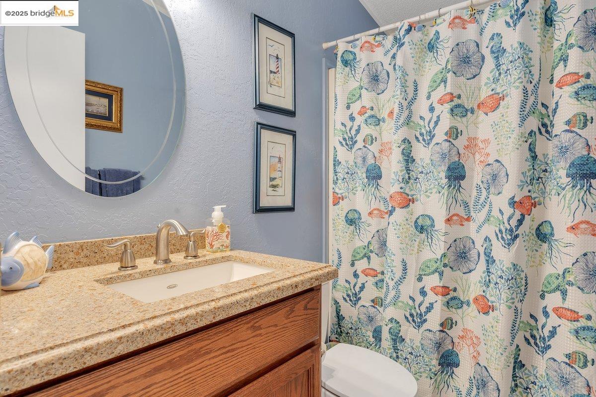 Detail Gallery Image 27 of 36 For 10975 N Airport Rd, Columbia,  CA 95361-0000 - 3 Beds | 2 Baths