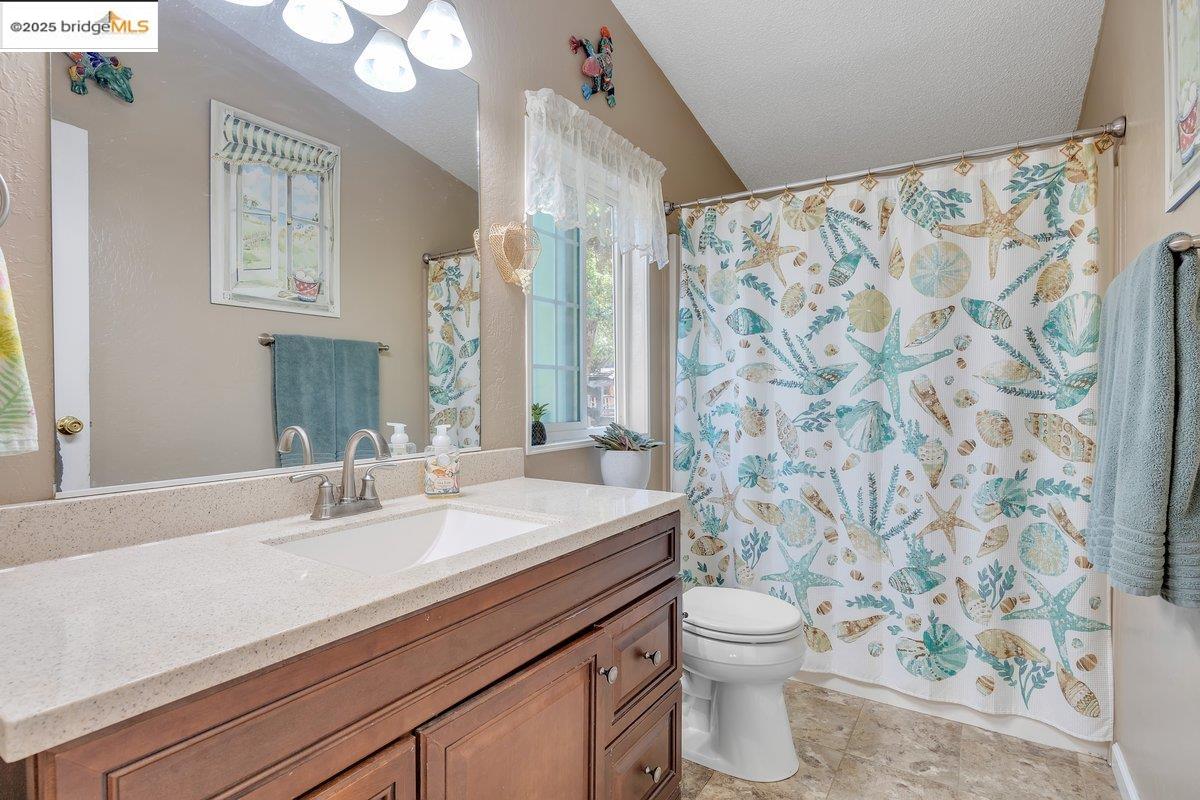 Detail Gallery Image 32 of 36 For 10975 N Airport Rd, Columbia,  CA 95361-0000 - 3 Beds | 2 Baths