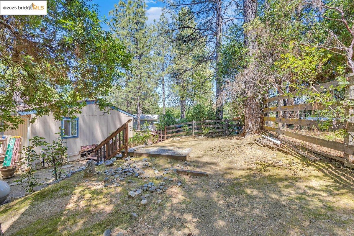 Detail Gallery Image 8 of 36 For 10975 N Airport Rd, Columbia,  CA 95361-0000 - 3 Beds | 2 Baths