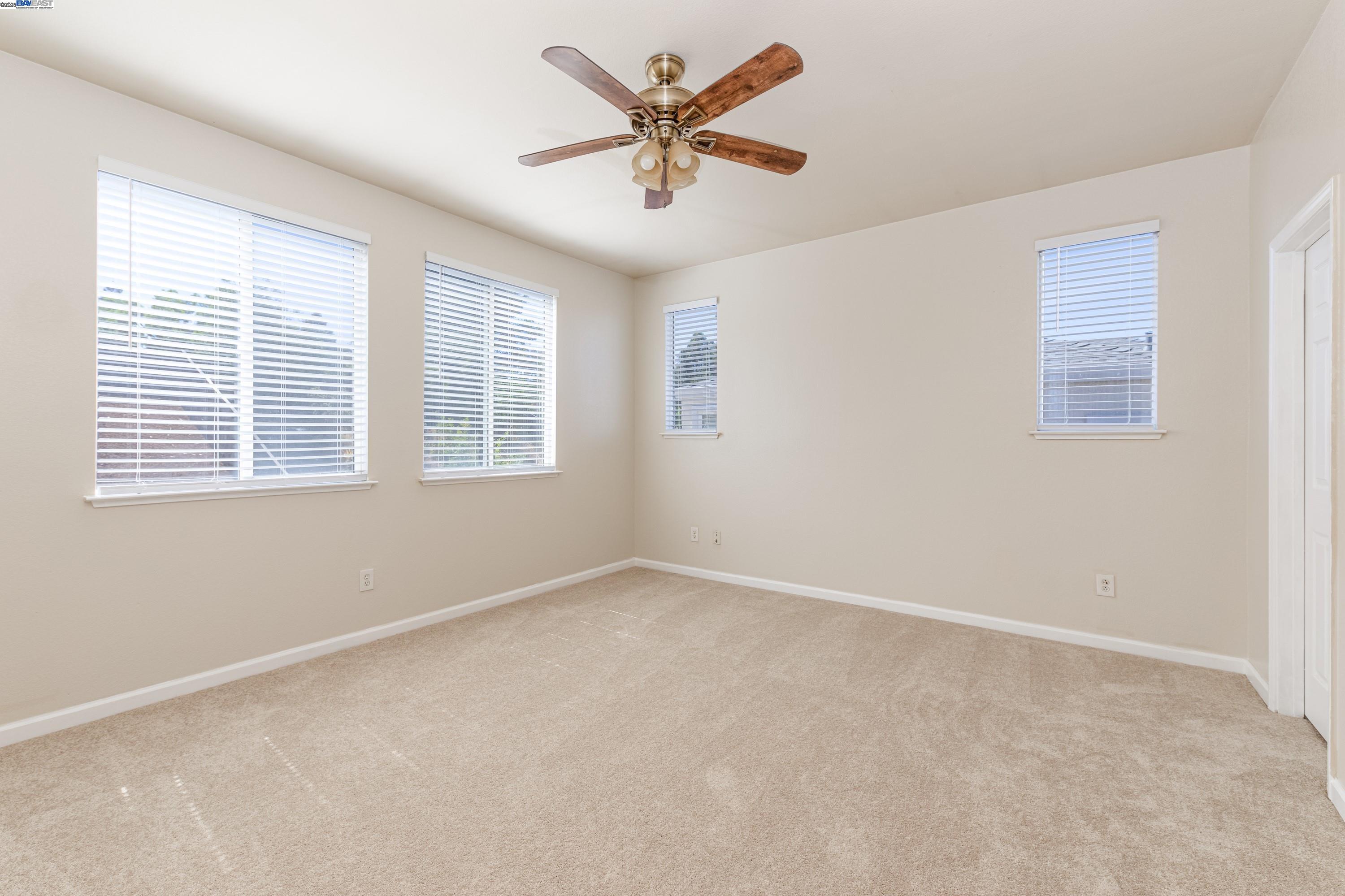 Detail Gallery Image 17 of 29 For 193 Ridgeview Terrace, Hercules,  CA 94547 - 4 Beds | 3 Baths