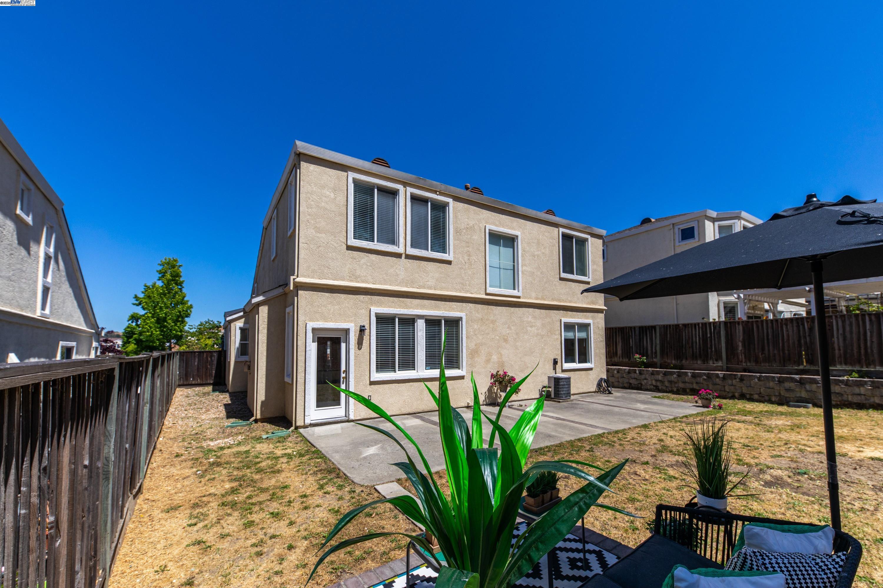 Detail Gallery Image 25 of 29 For 193 Ridgeview Terrace, Hercules,  CA 94547 - 4 Beds | 3 Baths