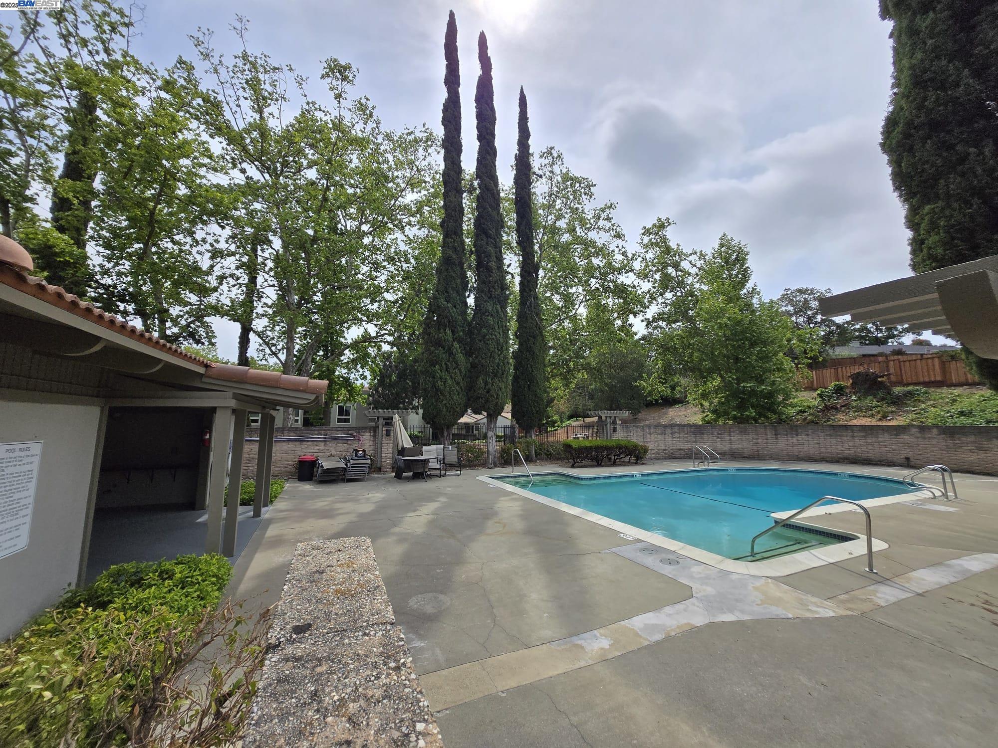 Detail Gallery Image 38 of 46 For 1385 Corte Madera, Walnut Creek,  CA 94598 - 3 Beds | 2 Baths