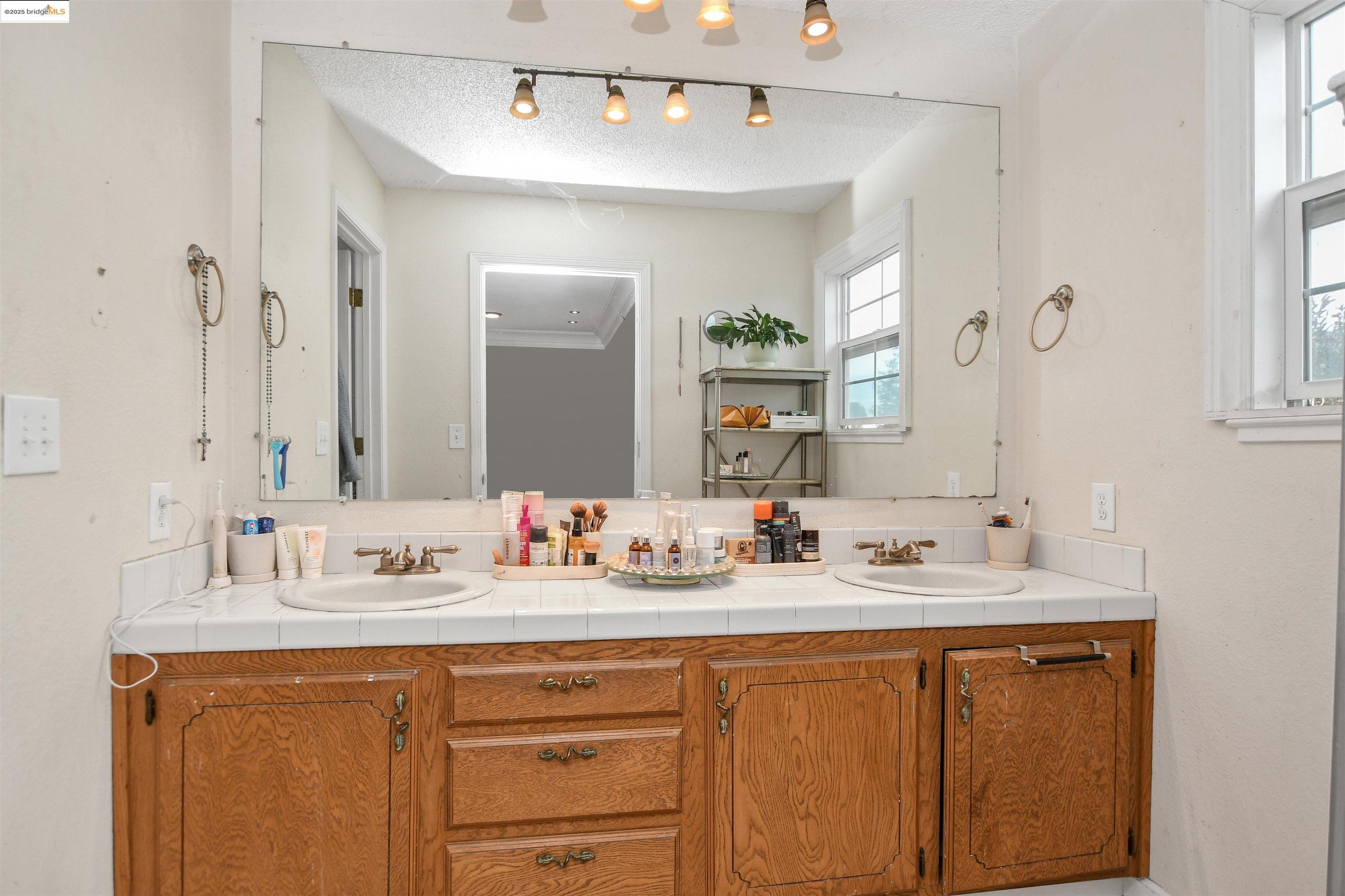 Detail Gallery Image 27 of 51 For 4828 Sellers Ave, Brentwood,  CA 94513 - 0 Beds | 2/1 Baths