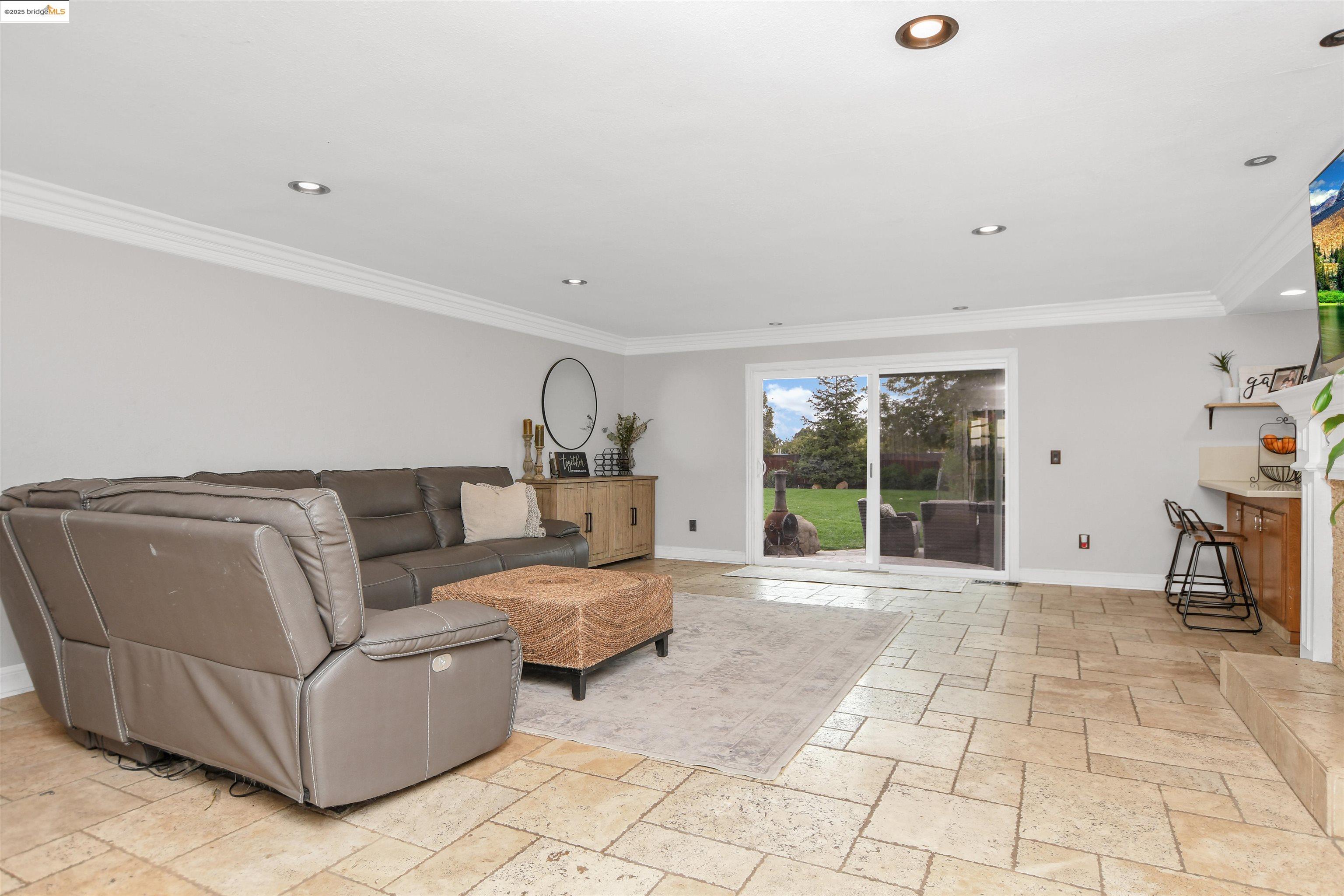 Detail Gallery Image 10 of 51 For 4828 Sellers Ave, Brentwood,  CA 94513 - 0 Beds | 2/1 Baths