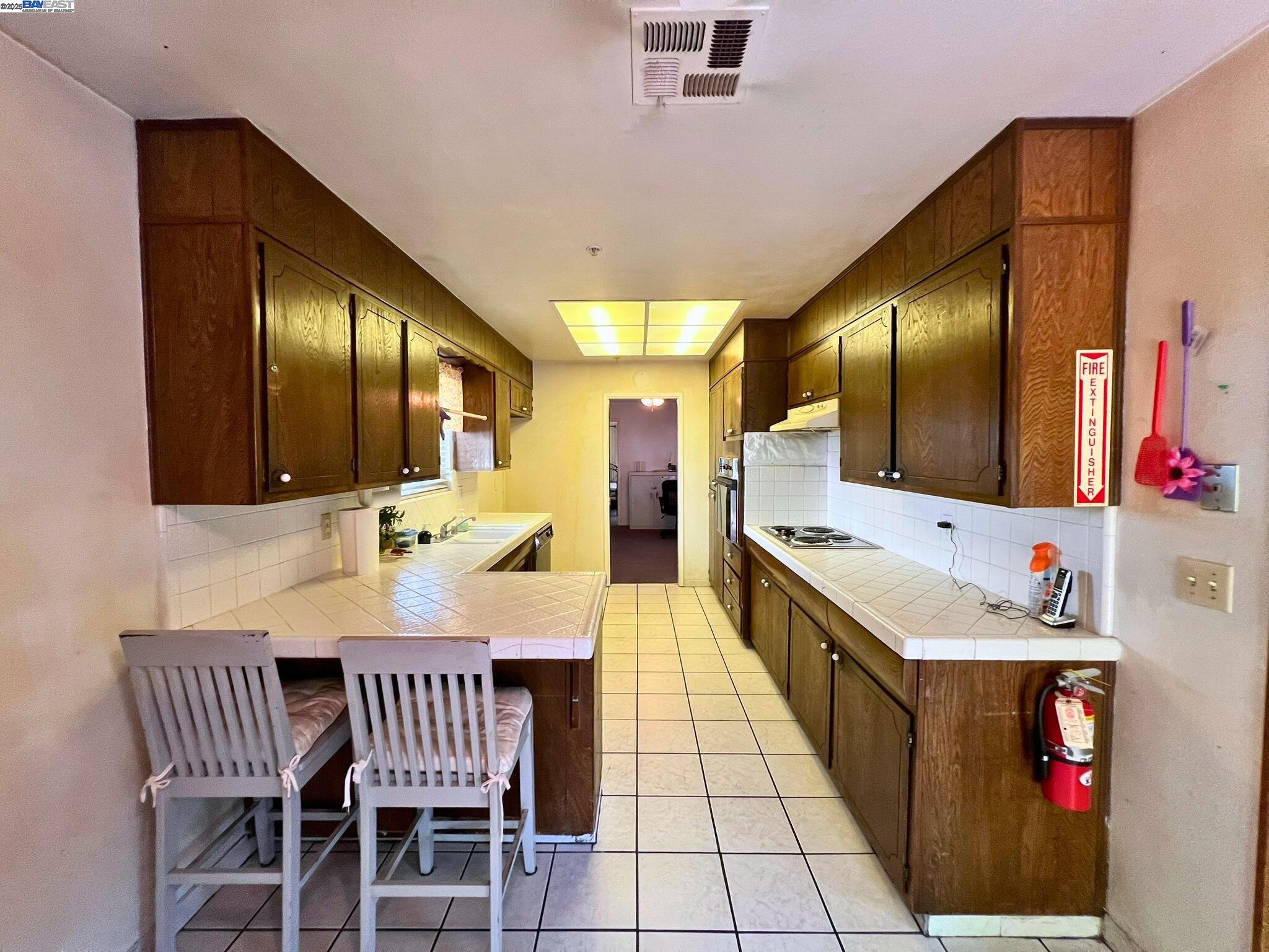 Detail Gallery Image 25 of 45 For 3025 Monticello Dr, Stockton,  CA 95209 - 5 Beds | 2 Baths