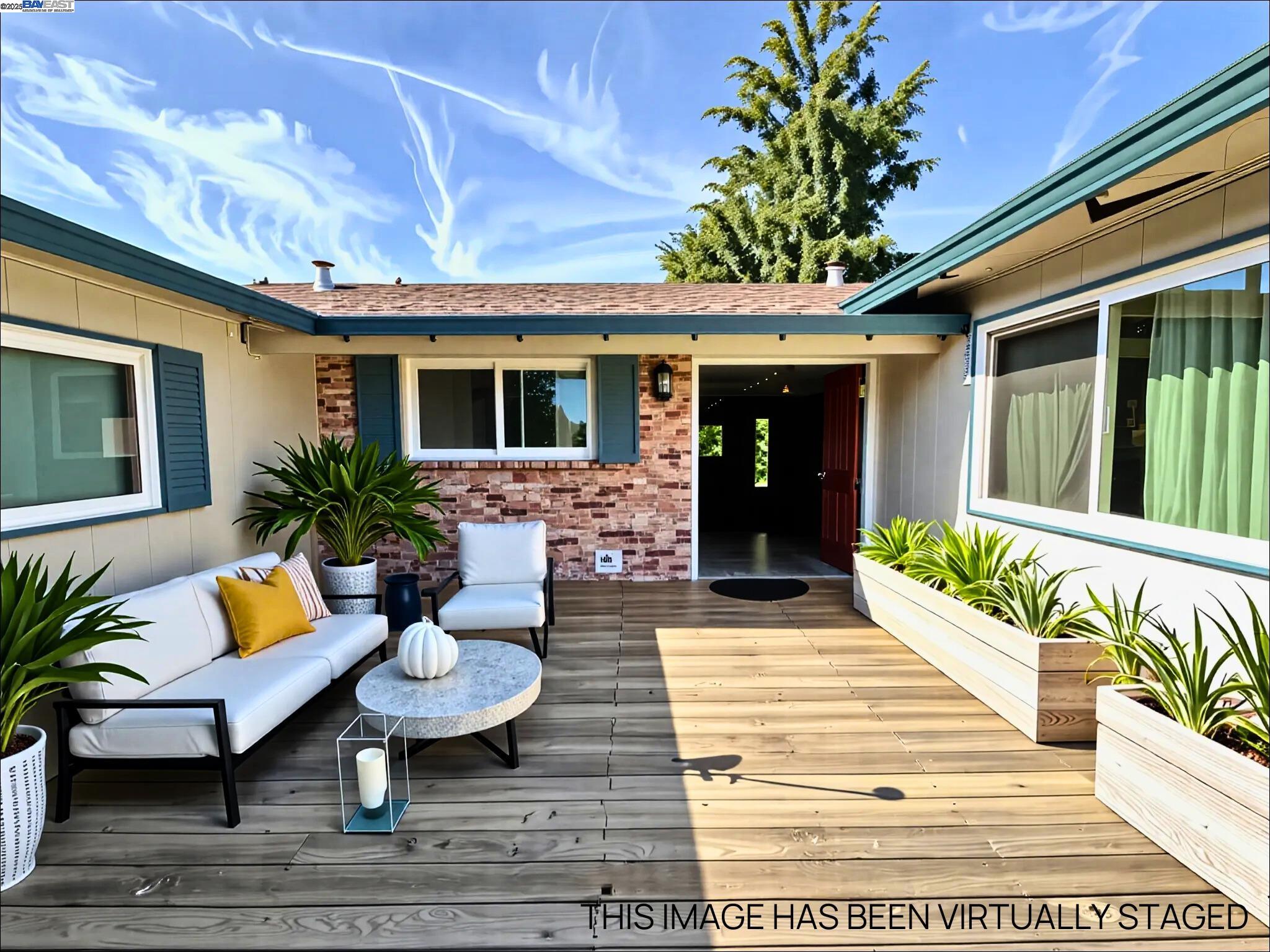 Detail Gallery Image 4 of 45 For 3025 Monticello Dr, Stockton,  CA 95209 - 5 Beds | 2 Baths