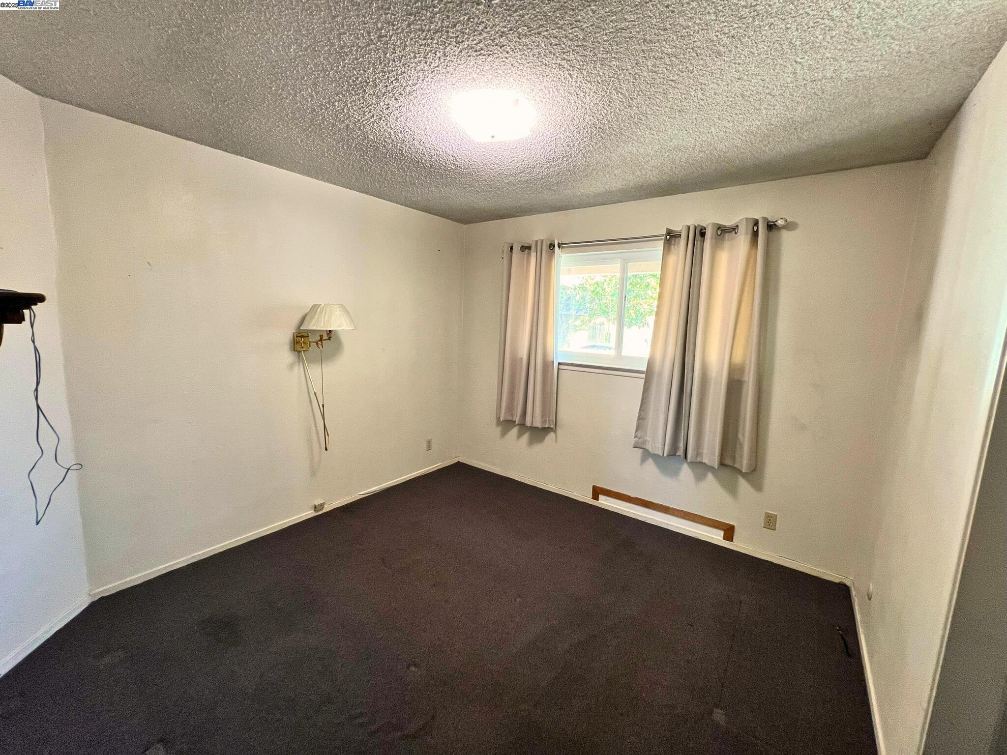 Detail Gallery Image 31 of 45 For 3025 Monticello Dr, Stockton,  CA 95209 - 5 Beds | 2 Baths