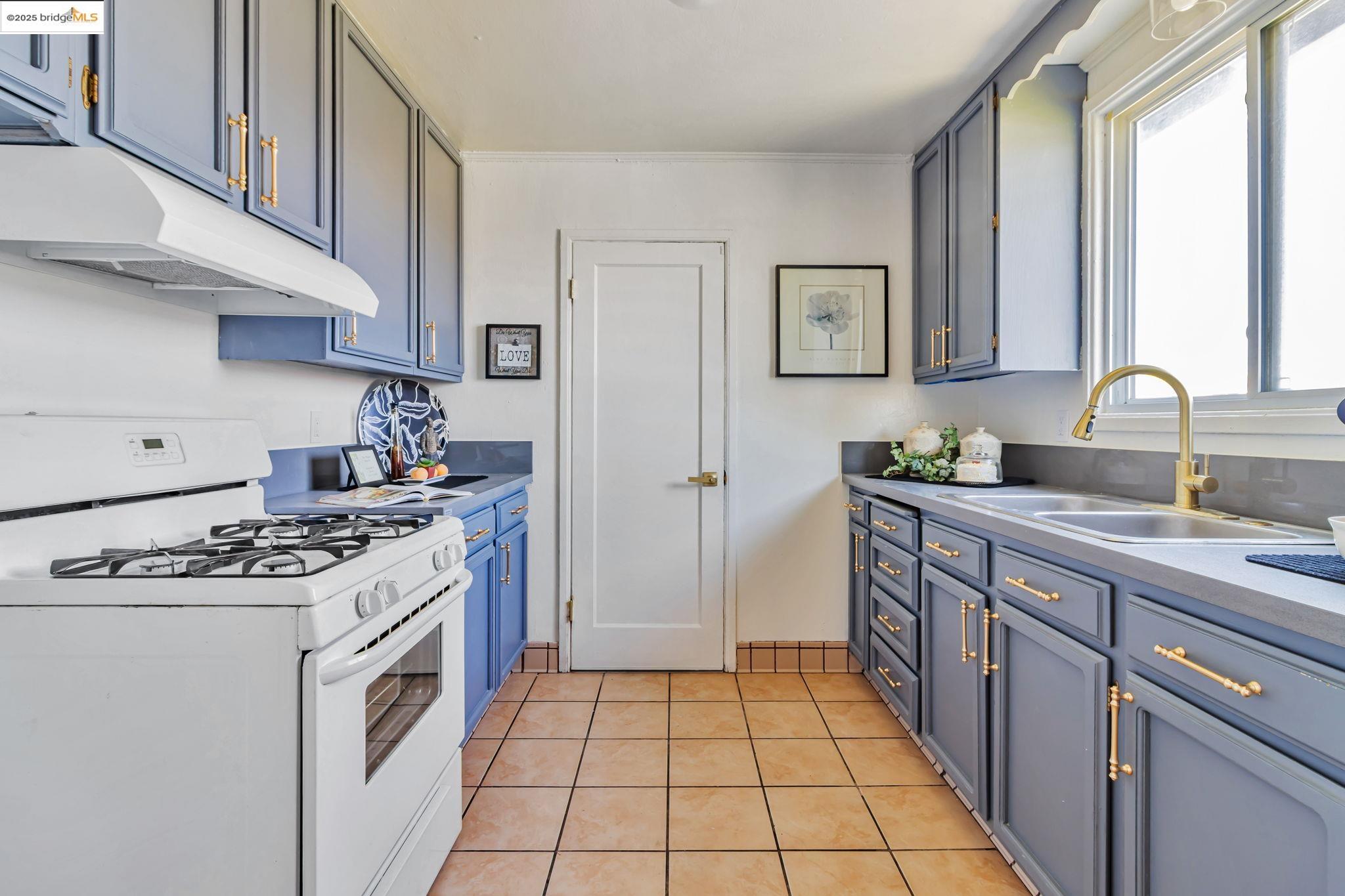 property-img