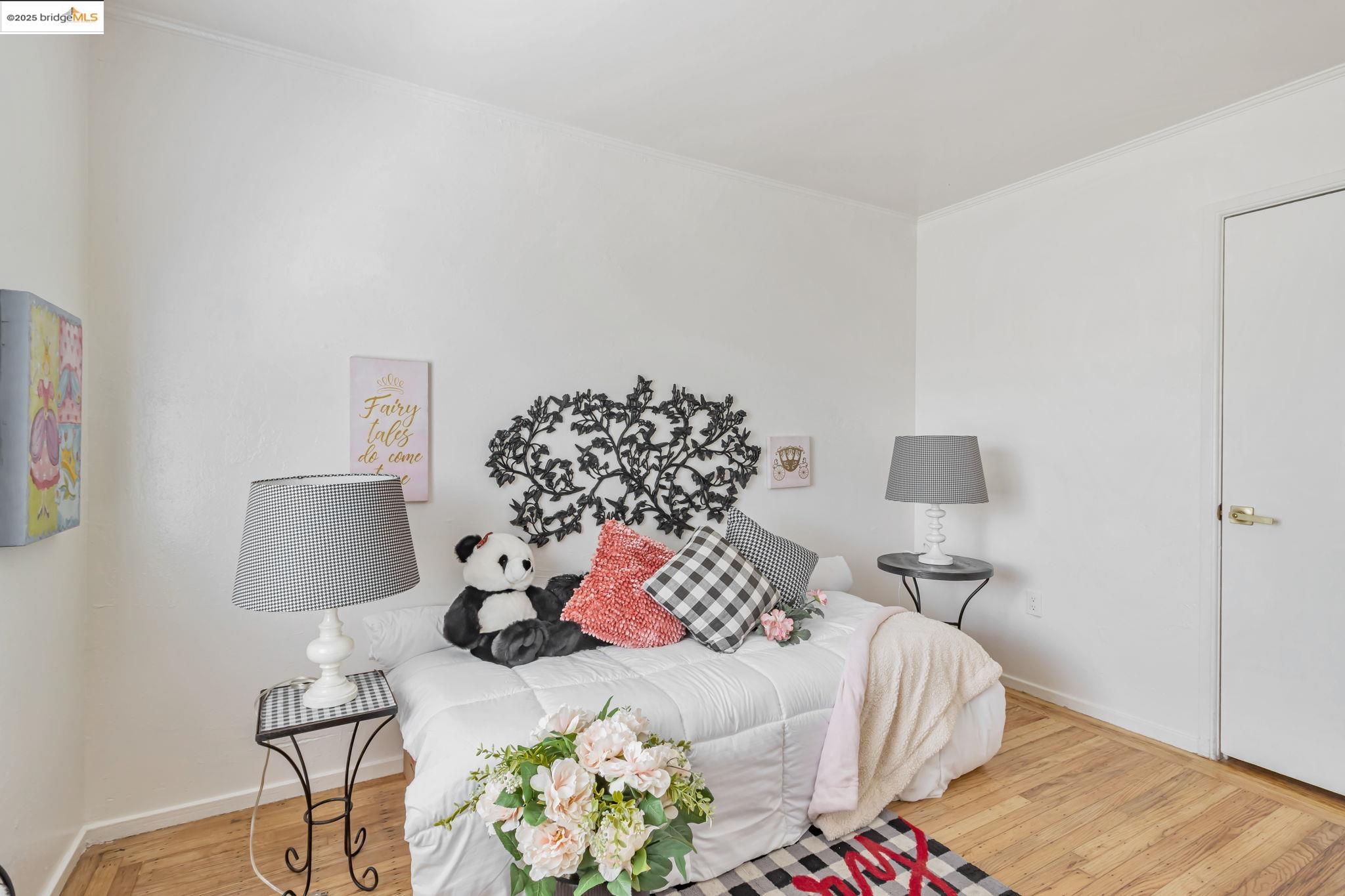 property-img
