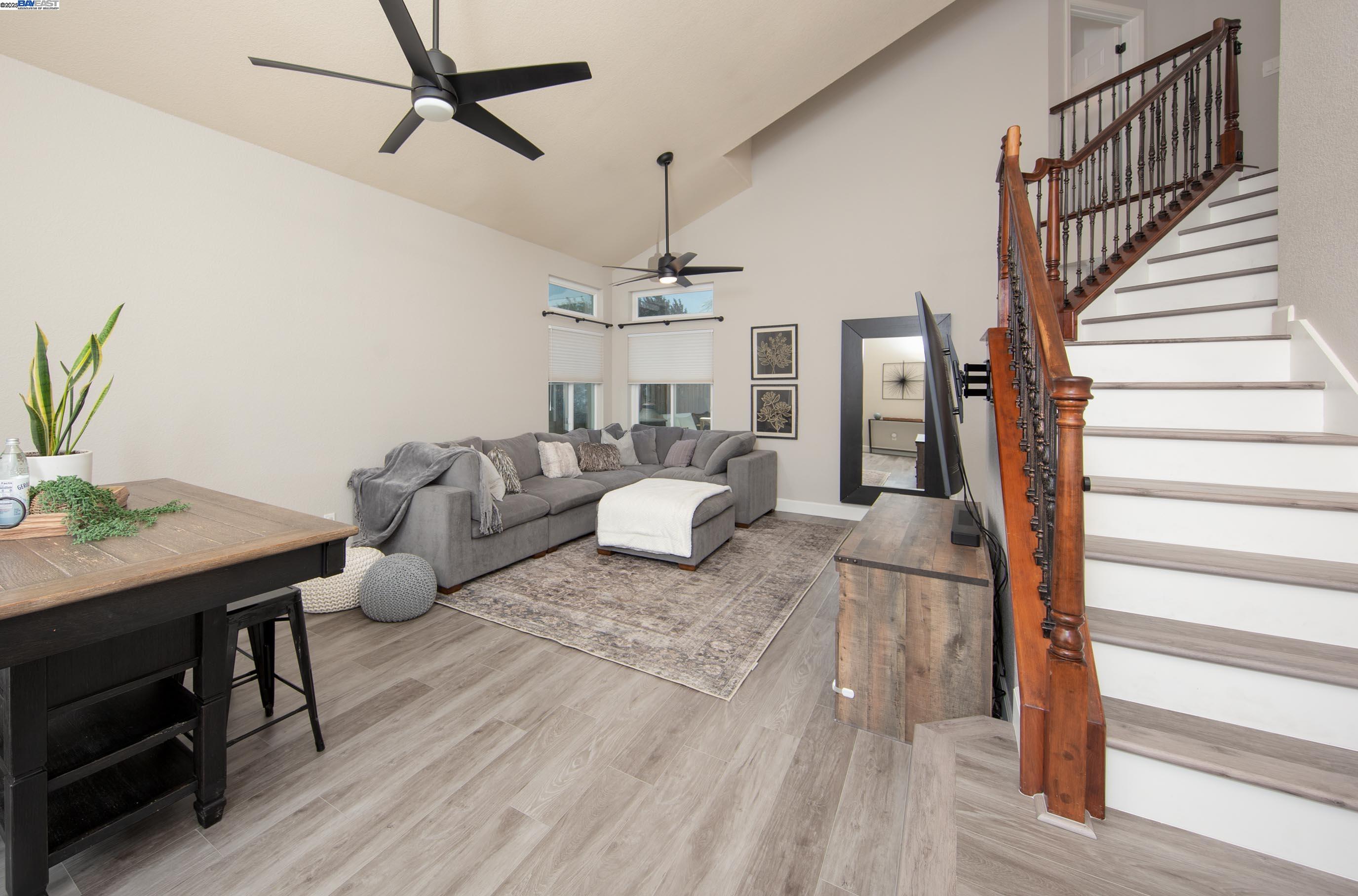 Detail Gallery Image 12 of 40 For 3427 Patch Ln, Tracy,  CA 95377 - 4 Beds | 2/1 Baths