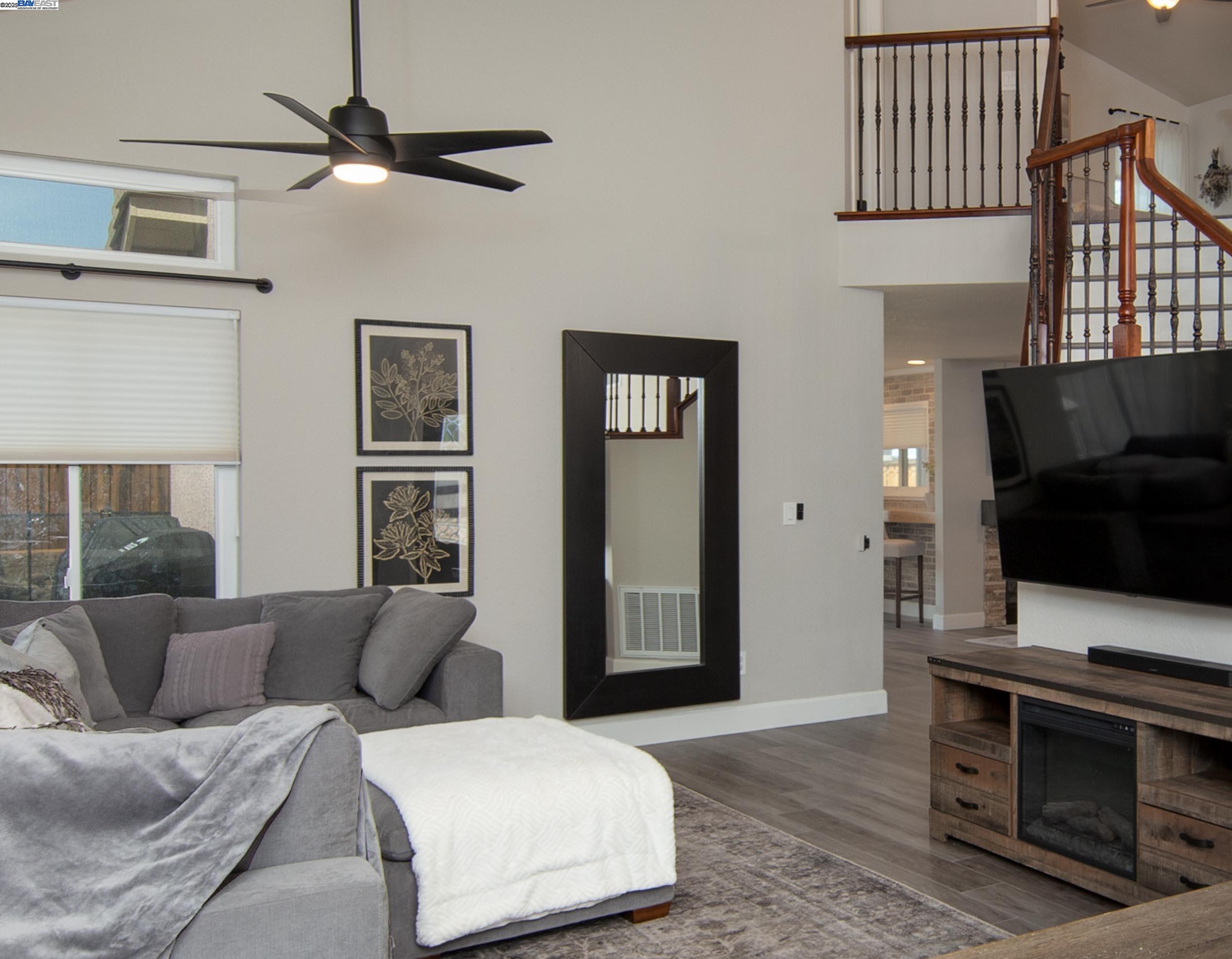 Detail Gallery Image 15 of 40 For 3427 Patch Ln, Tracy,  CA 95377 - 4 Beds | 2/1 Baths