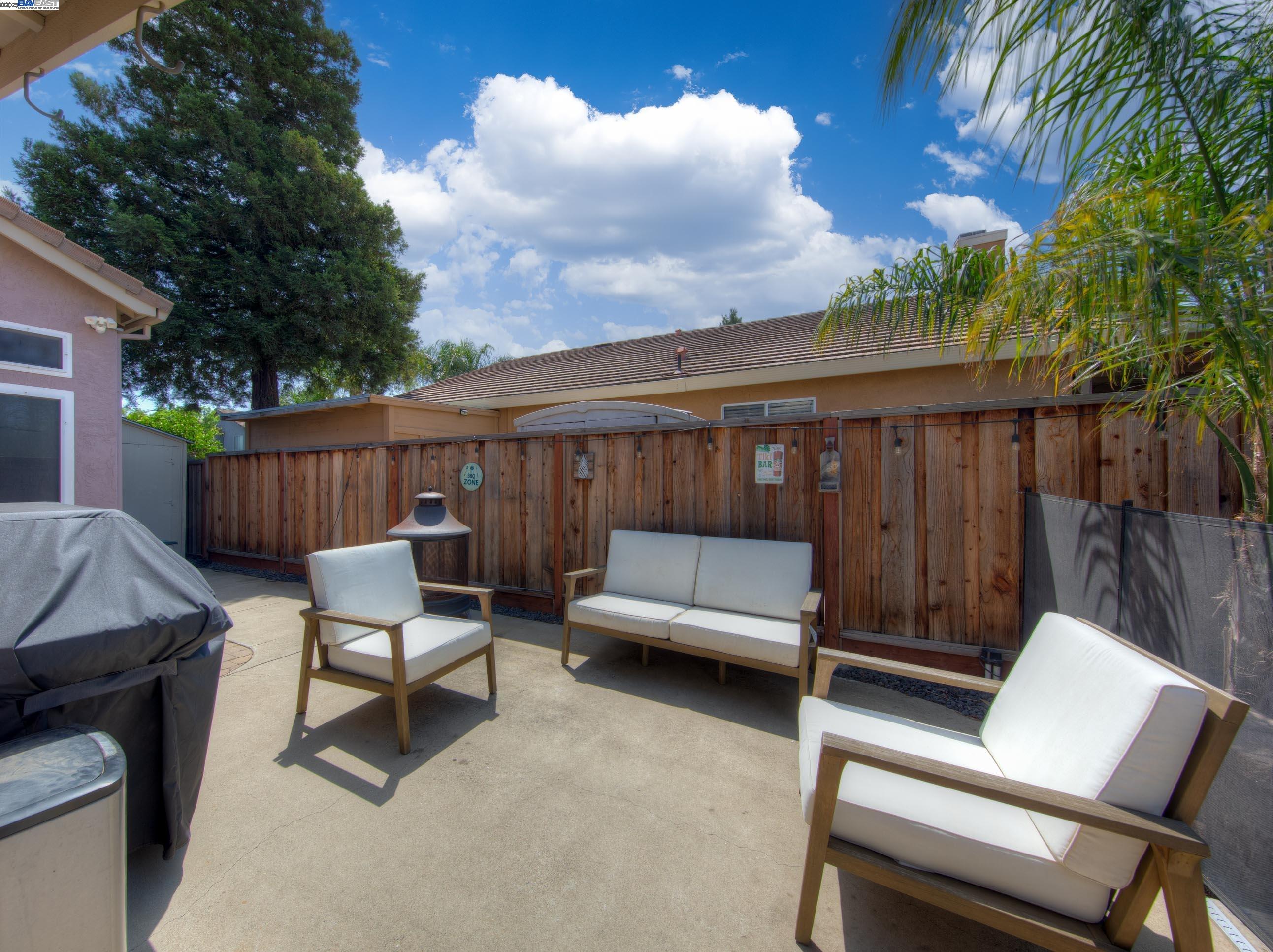 Detail Gallery Image 24 of 40 For 3427 Patch Ln, Tracy,  CA 95377 - 4 Beds | 2/1 Baths