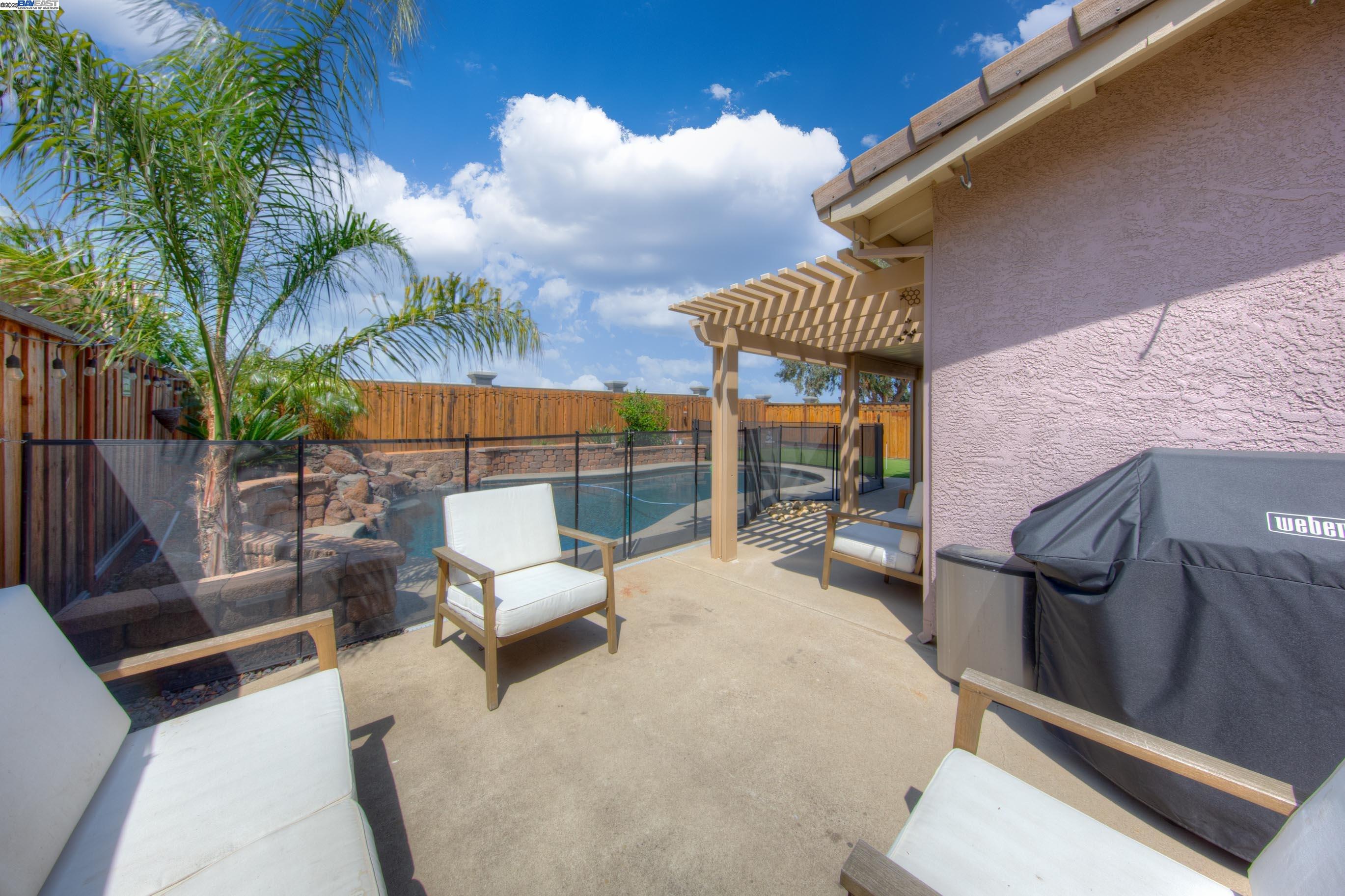 Detail Gallery Image 25 of 40 For 3427 Patch Ln, Tracy,  CA 95377 - 4 Beds | 2/1 Baths