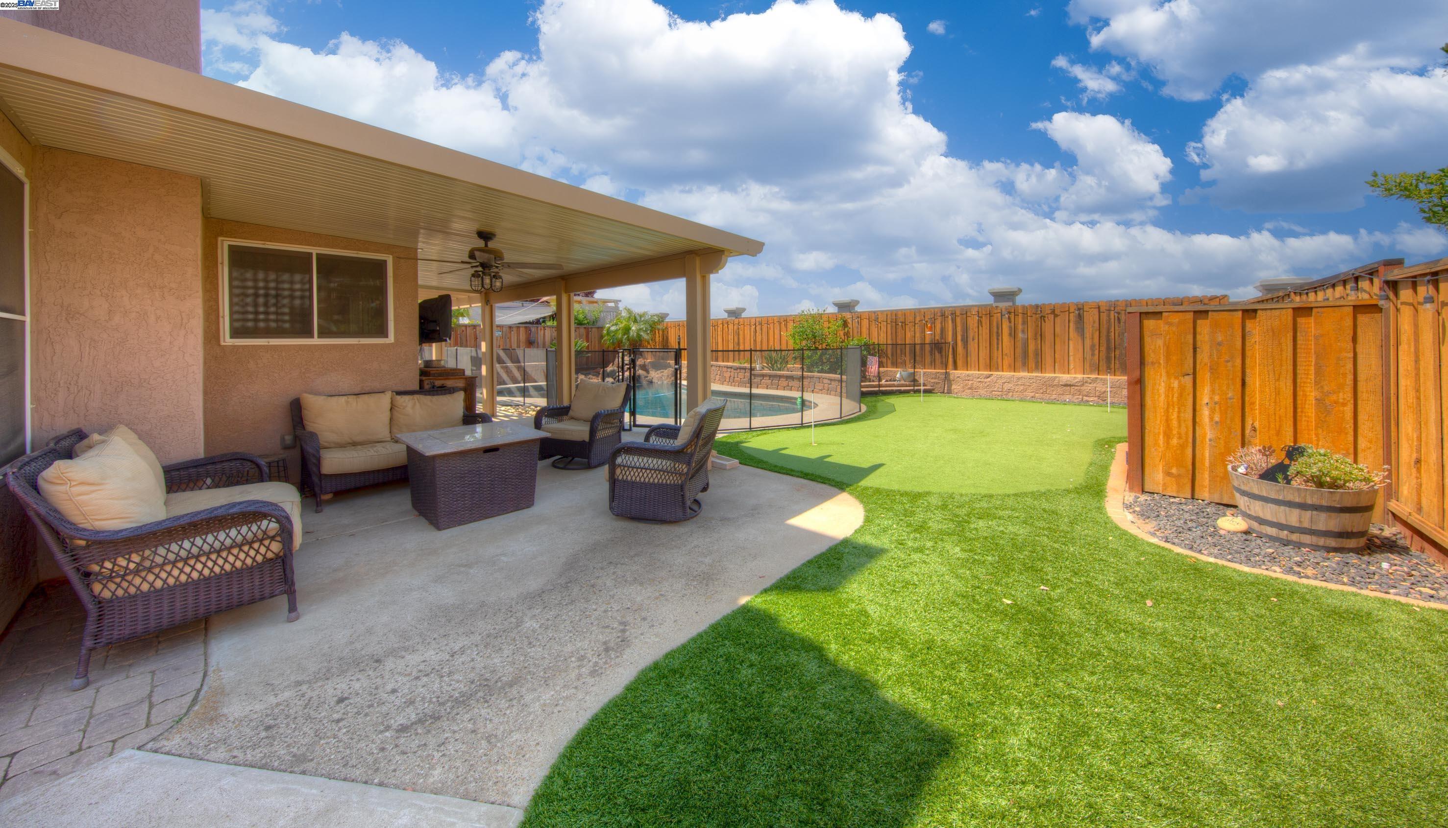 Detail Gallery Image 28 of 40 For 3427 Patch Ln, Tracy,  CA 95377 - 4 Beds | 2/1 Baths