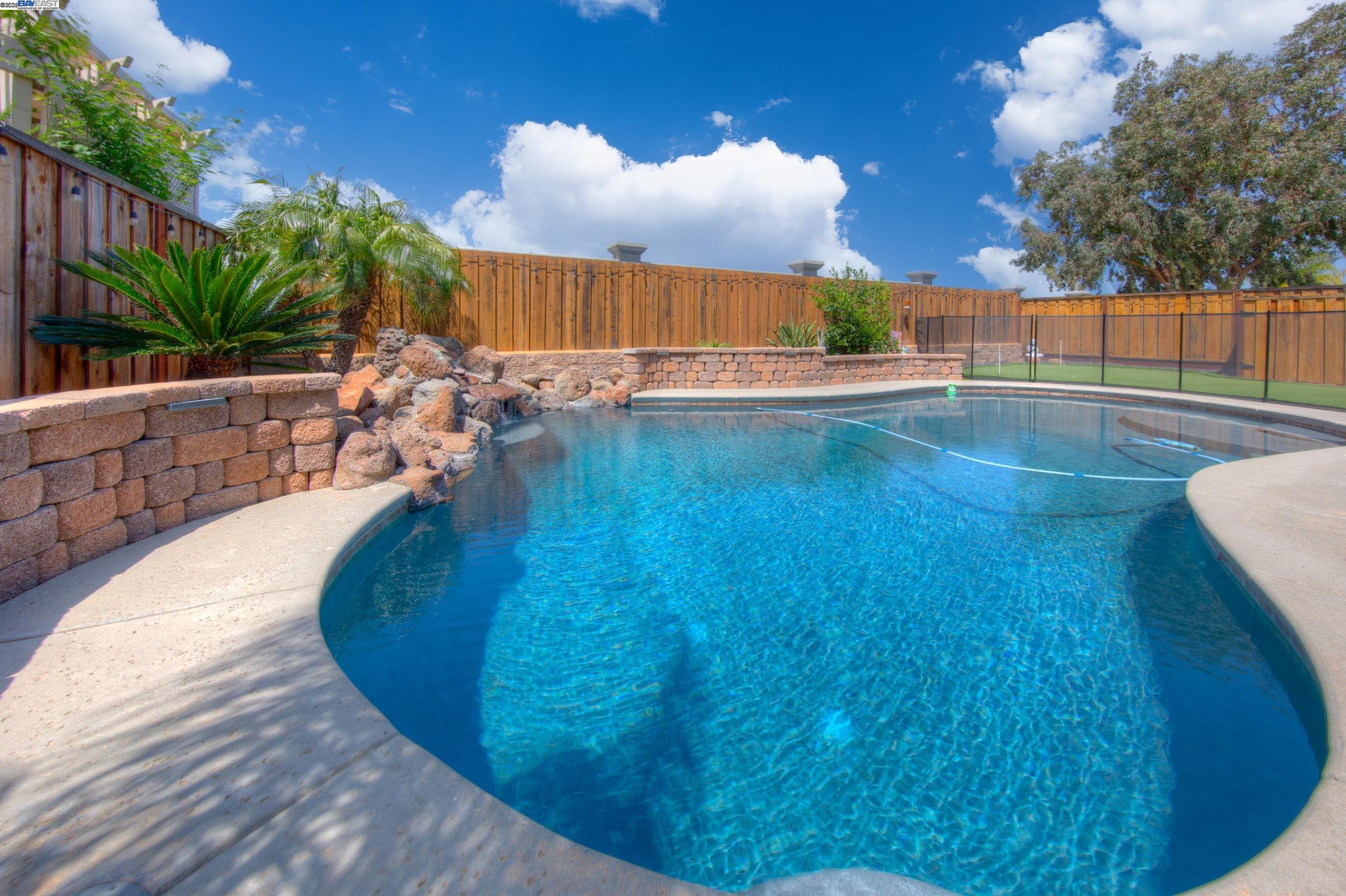 Detail Gallery Image 32 of 40 For 3427 Patch Ln, Tracy,  CA 95377 - 4 Beds | 2/1 Baths