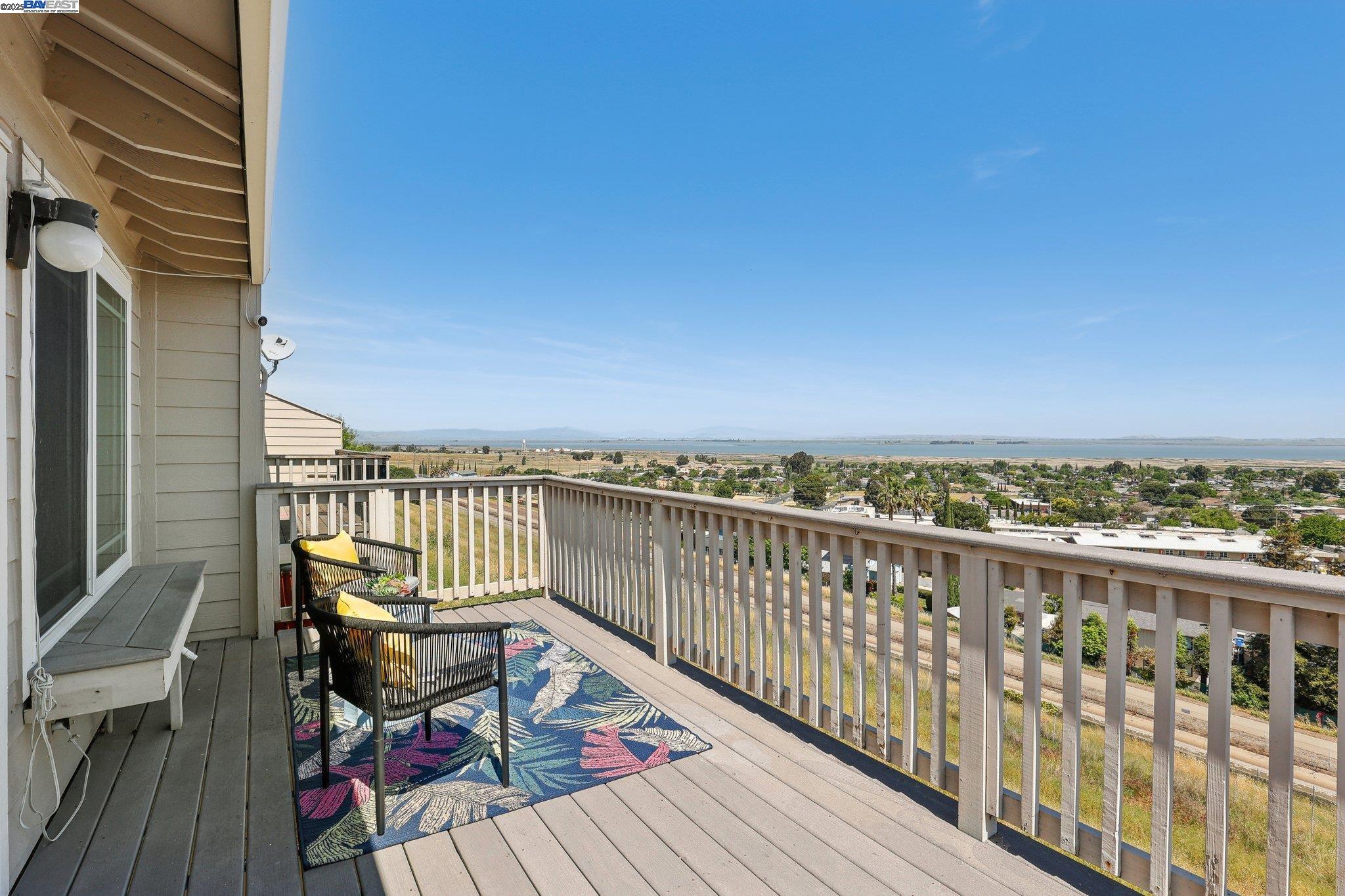Detail Gallery Image 14 of 36 For 323 Rosemarie Pl, Bay Point,  CA 94565 - 3 Beds | 2/1 Baths
