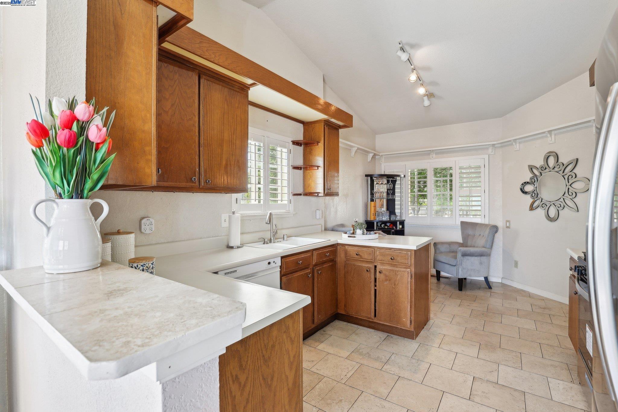 Detail Gallery Image 8 of 36 For 323 Rosemarie Pl, Bay Point,  CA 94565 - 3 Beds | 2/1 Baths