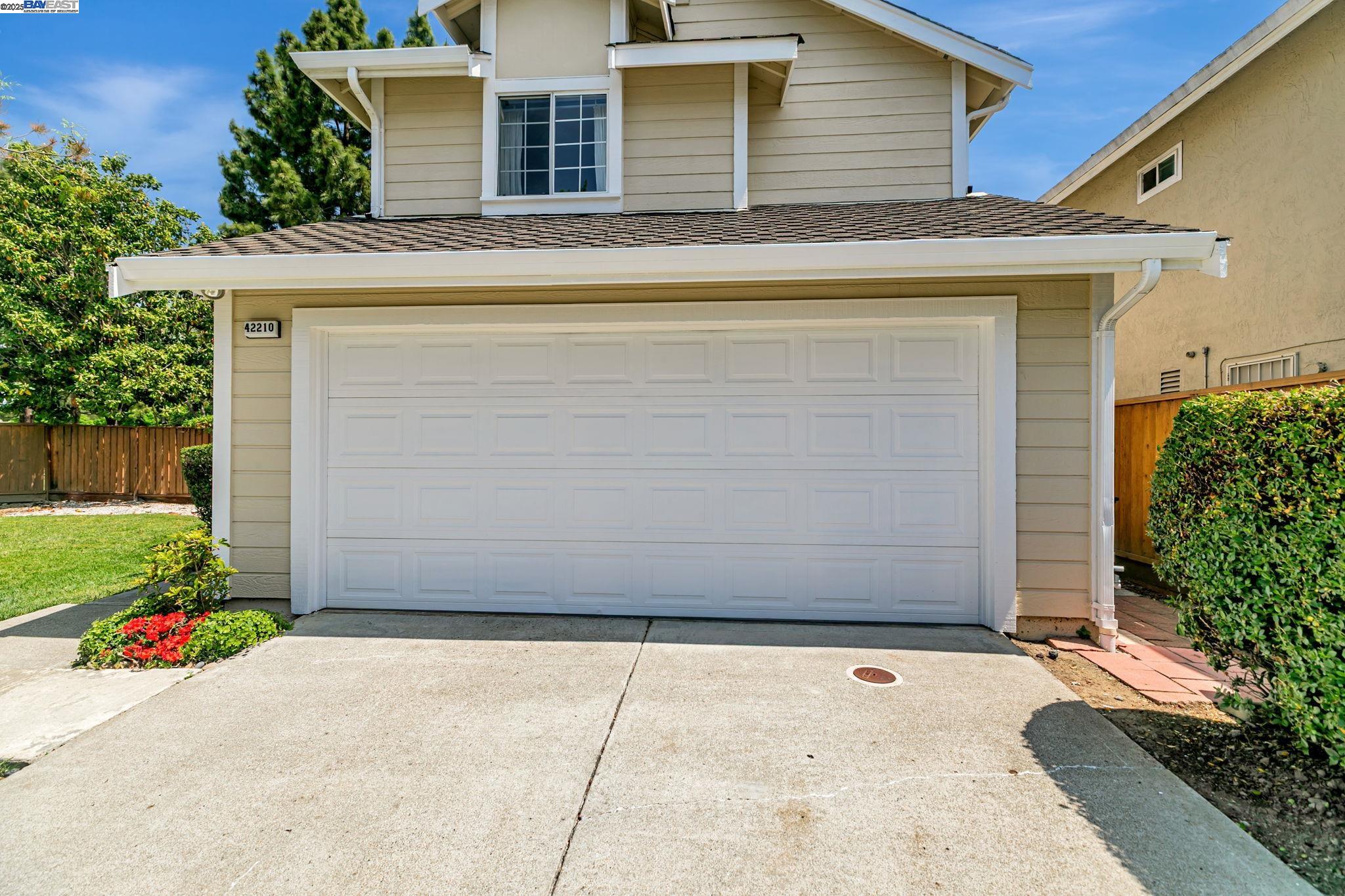 Detail Gallery Image 4 of 60 For 42210 Live Oak Cir, Fremont,  CA 94538 - 3 Beds | 2/1 Baths