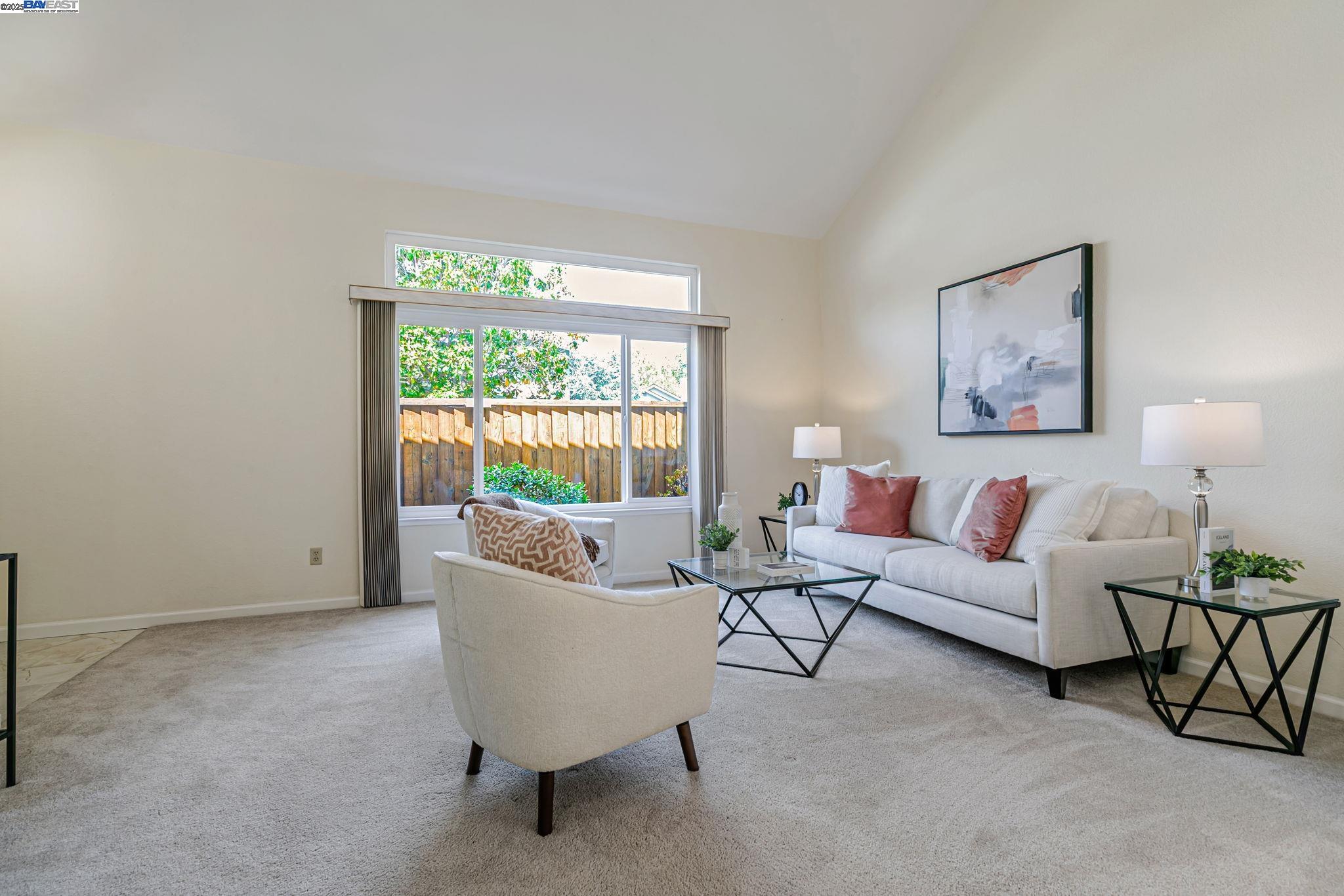 Detail Gallery Image 9 of 60 For 42210 Live Oak Cir, Fremont,  CA 94538 - 3 Beds | 2/1 Baths