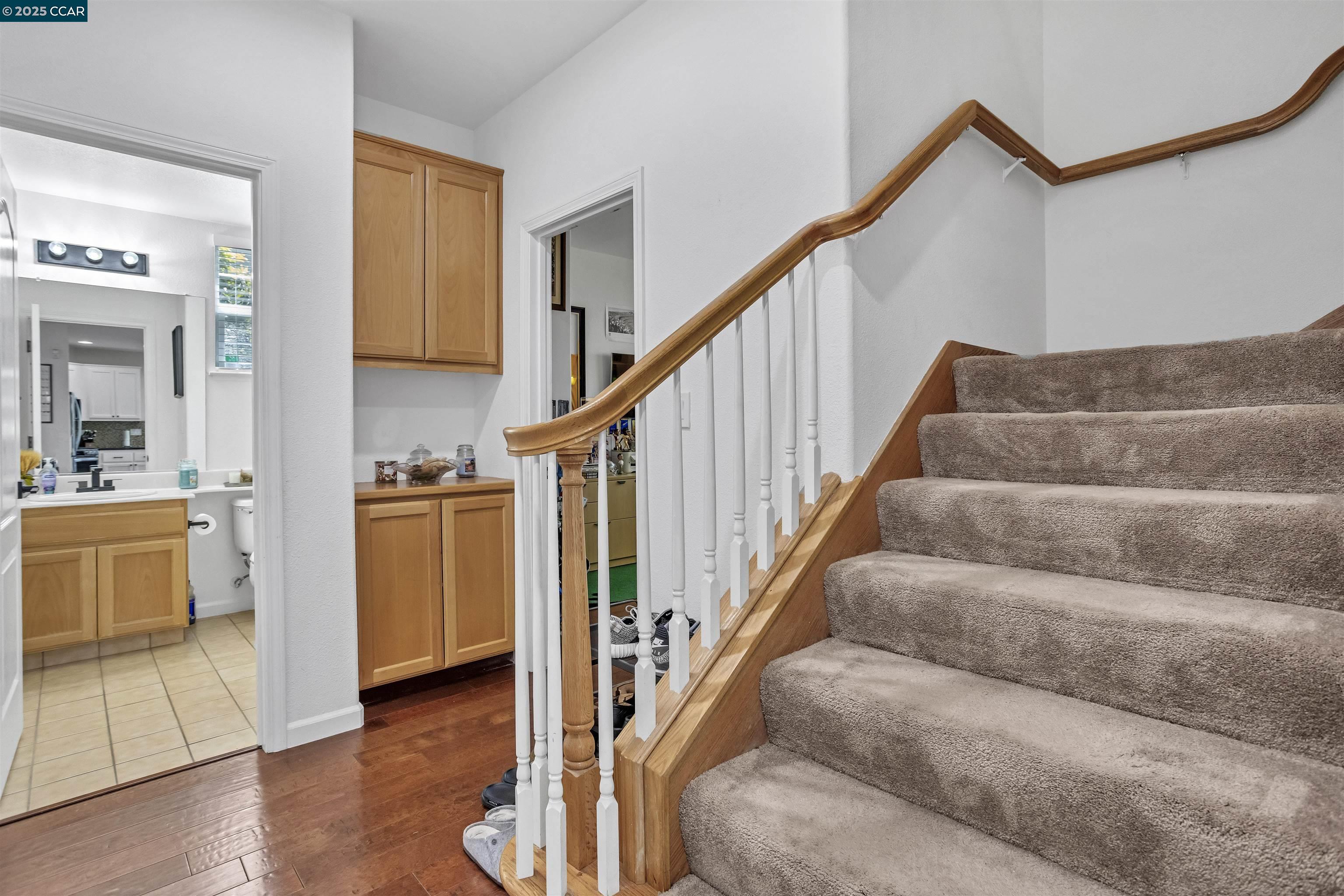 Detail Gallery Image 11 of 35 For 1186 Waverly Cir, Hercules,  CA 94547 - 5 Beds | 3 Baths