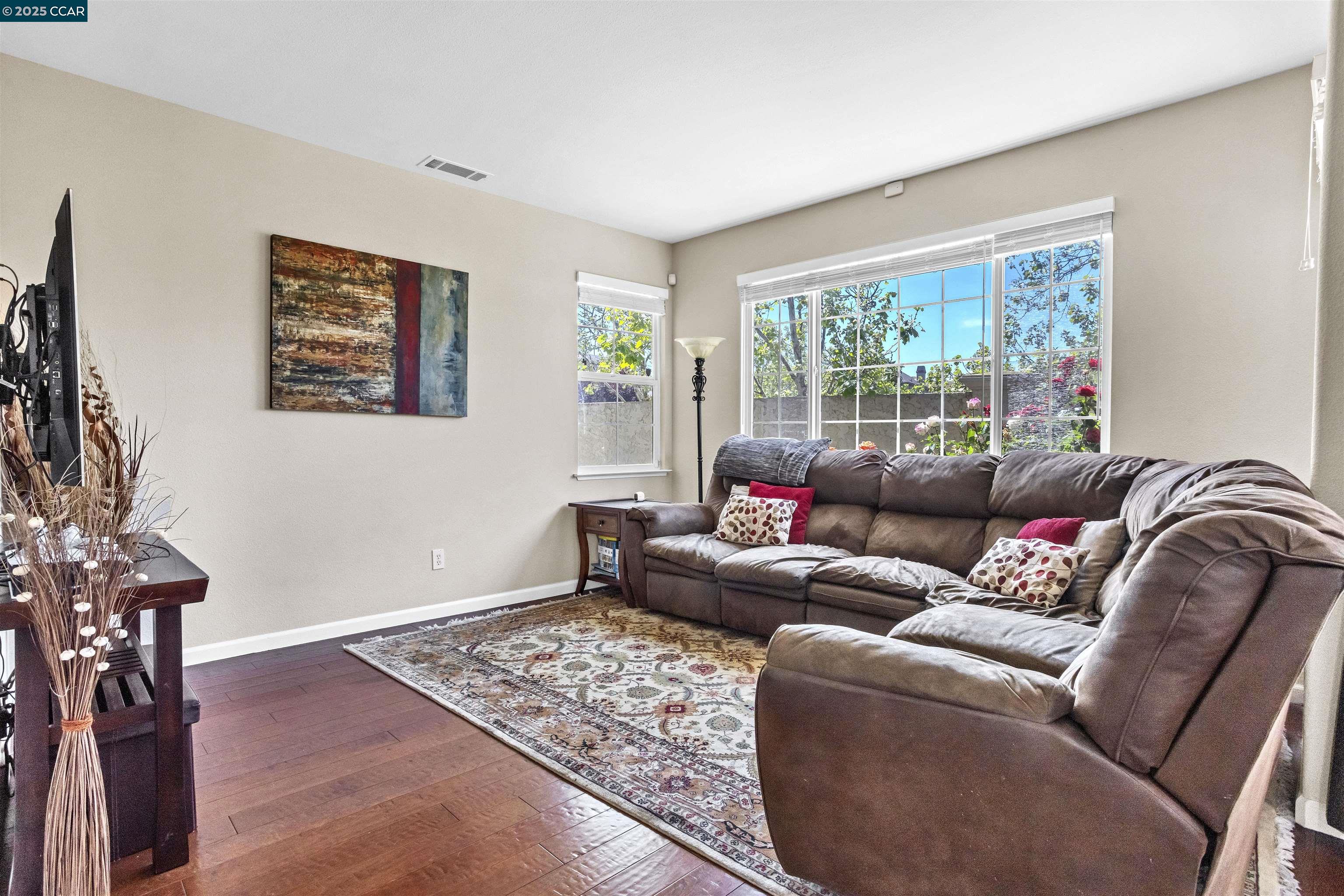 Detail Gallery Image 10 of 35 For 1186 Waverly Cir, Hercules,  CA 94547 - 5 Beds | 3 Baths