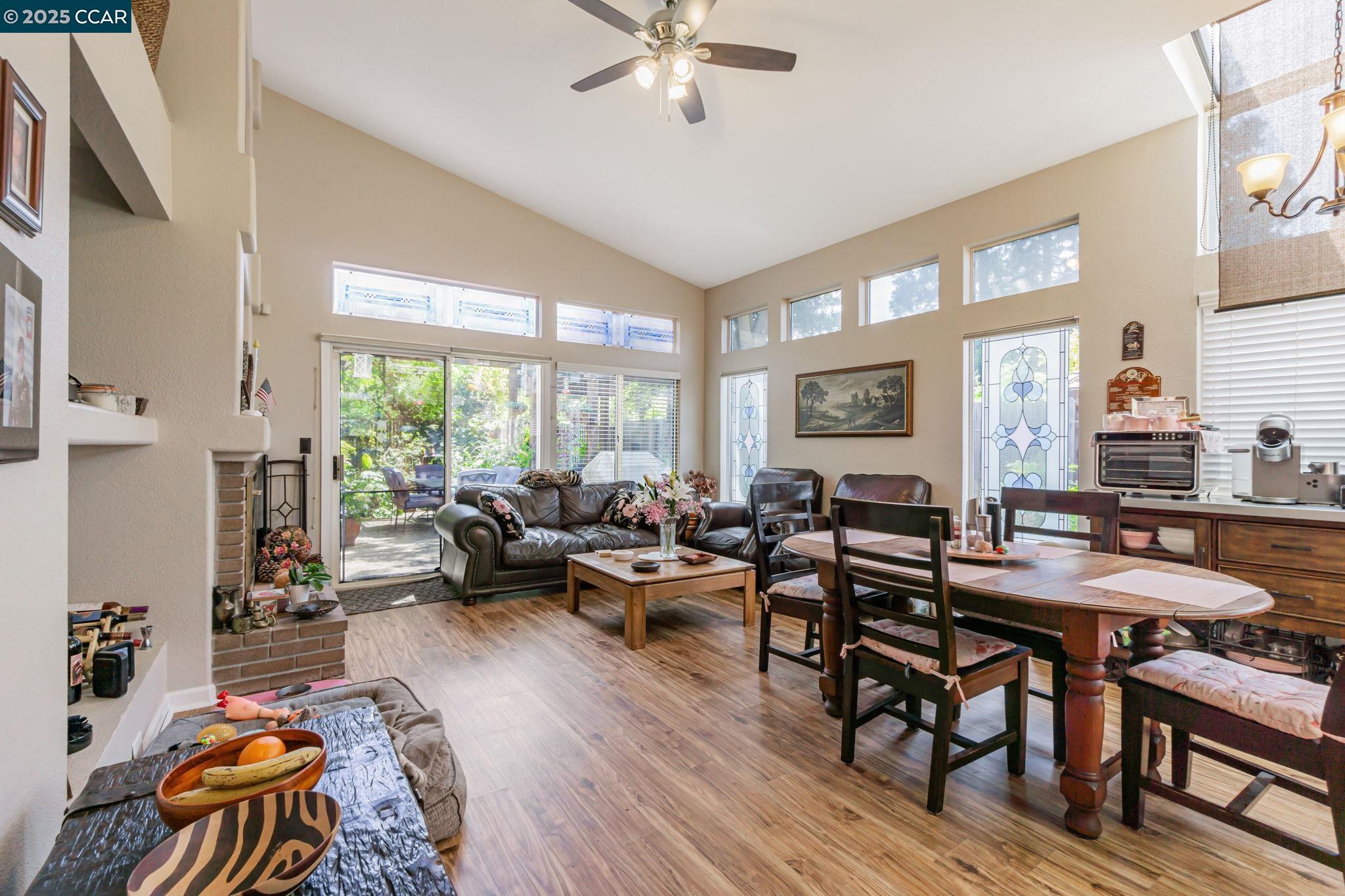 Detail Gallery Image 20 of 58 For 4043 Banbury Way, Antioch,  CA 94531 - 3 Beds | 3 Baths