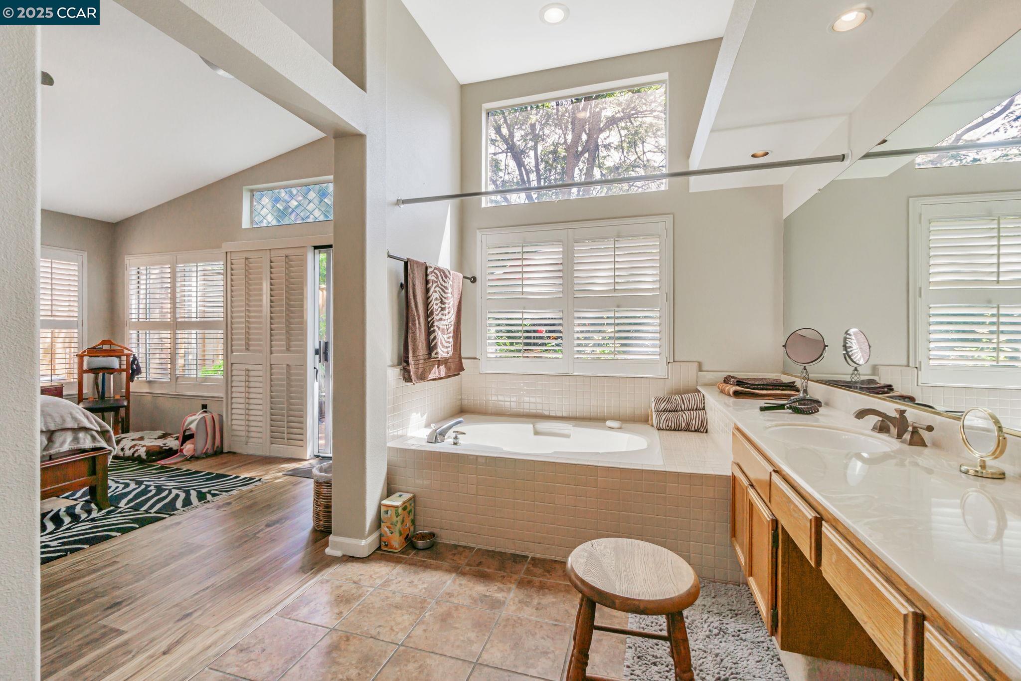 Detail Gallery Image 37 of 58 For 4043 Banbury Way, Antioch,  CA 94531 - 3 Beds | 3 Baths