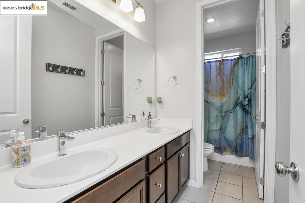 Detail Gallery Image 33 of 45 For 761 Stickney Way, Oakley,  CA 94561 - 5 Beds | 3/1 Baths