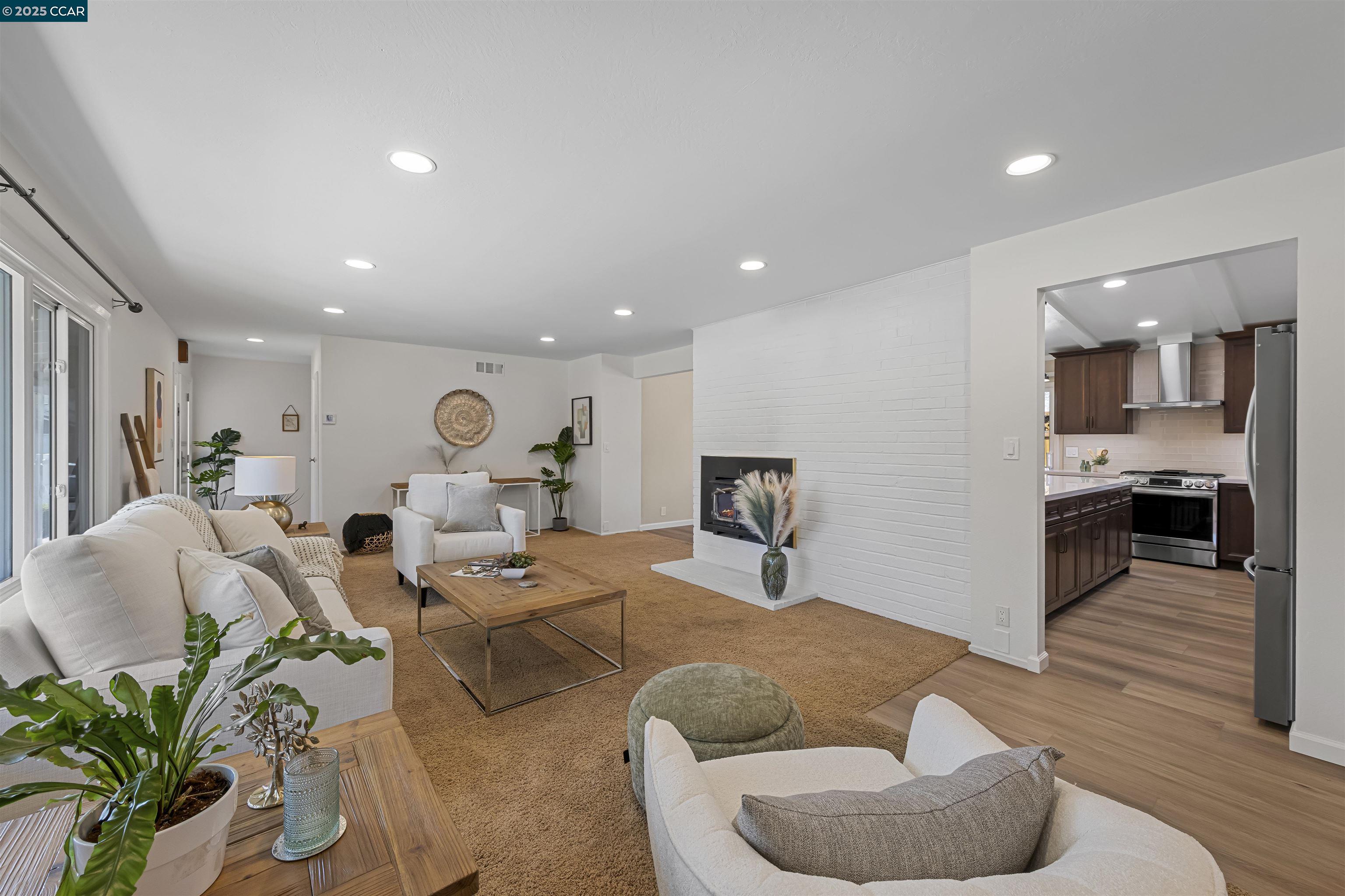 Detail Gallery Image 17 of 47 For 30450 Oakmont Way, Hayward,  CA 94544 - 3 Beds | 2 Baths