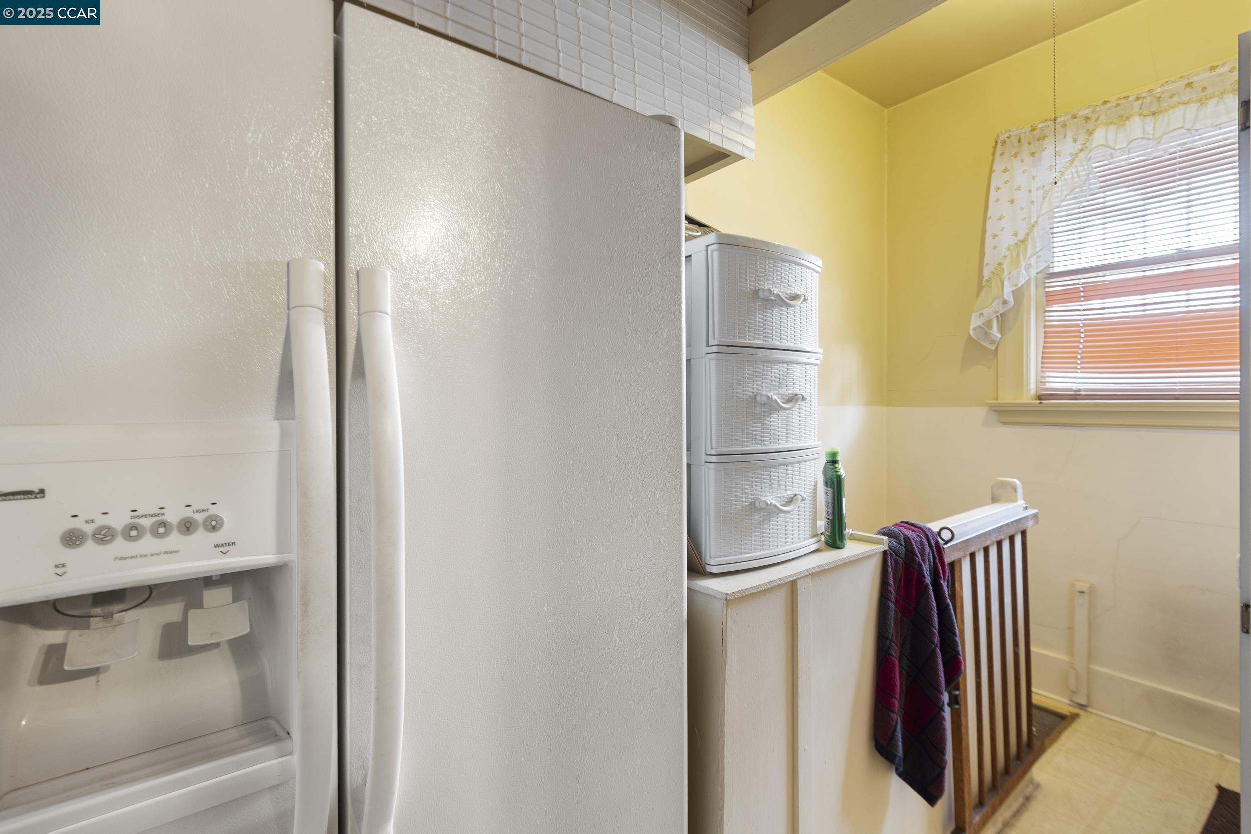 Detail Gallery Image 22 of 27 For 852 58th St, Oakland,  CA 94608 - 3 Beds | 2 Baths