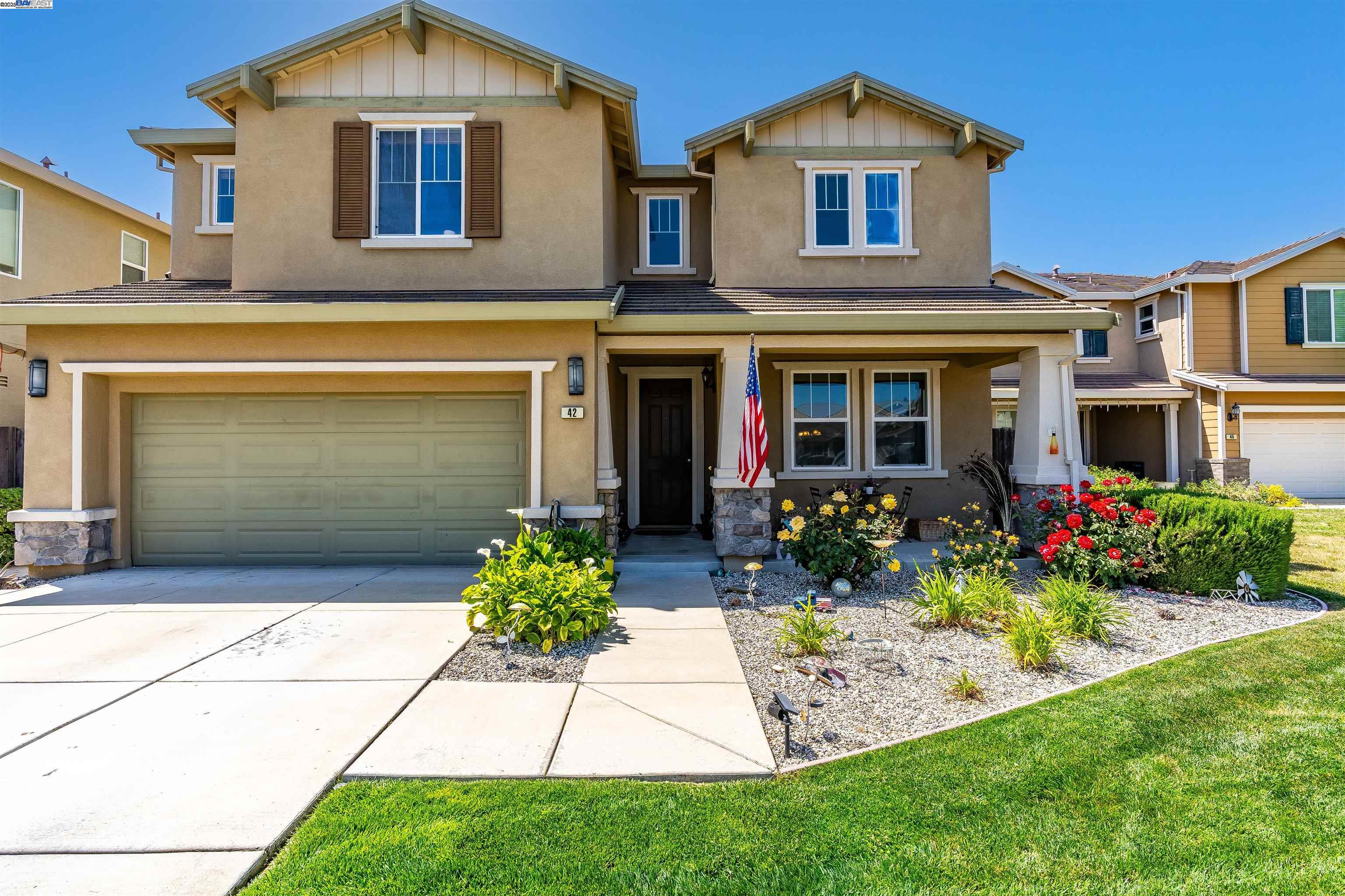 Detail Gallery Image 2 of 38 For 42 Sugarbush Ct, Oakley,  CA 94561 - 5 Beds | 3 Baths