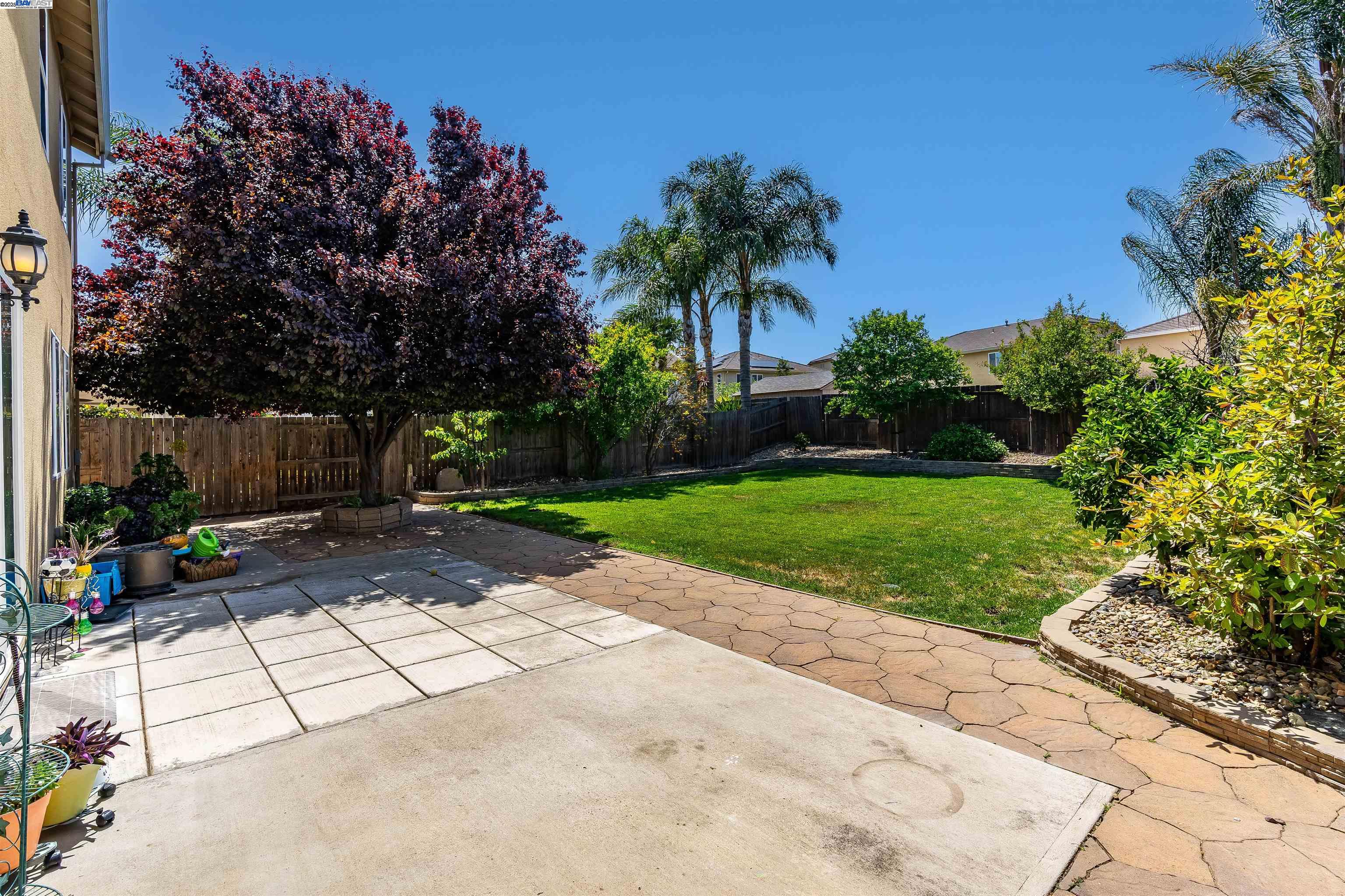 Detail Gallery Image 27 of 38 For 42 Sugarbush Ct, Oakley,  CA 94561 - 5 Beds | 3 Baths