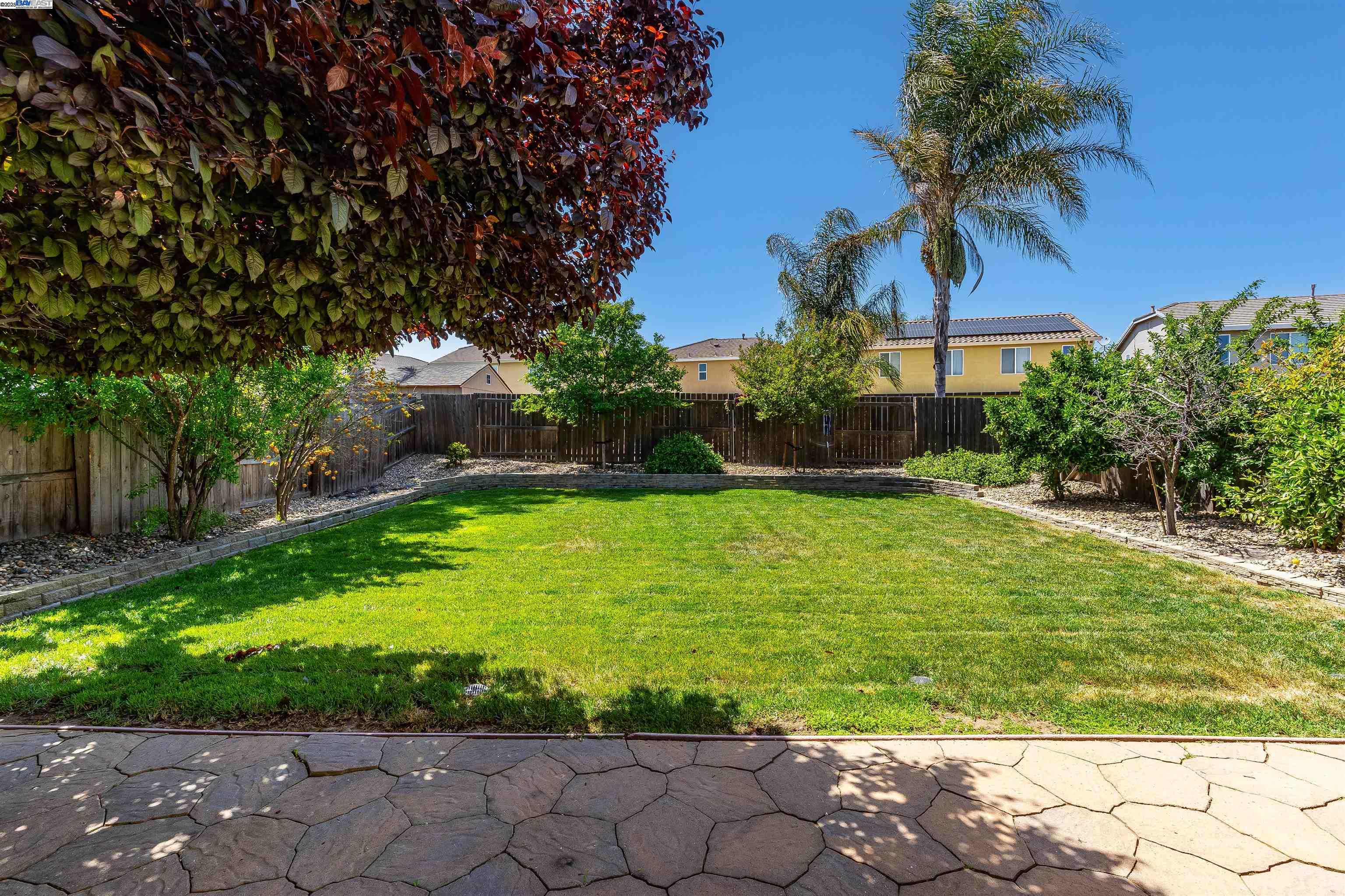 Detail Gallery Image 29 of 38 For 42 Sugarbush Ct, Oakley,  CA 94561 - 5 Beds | 3 Baths