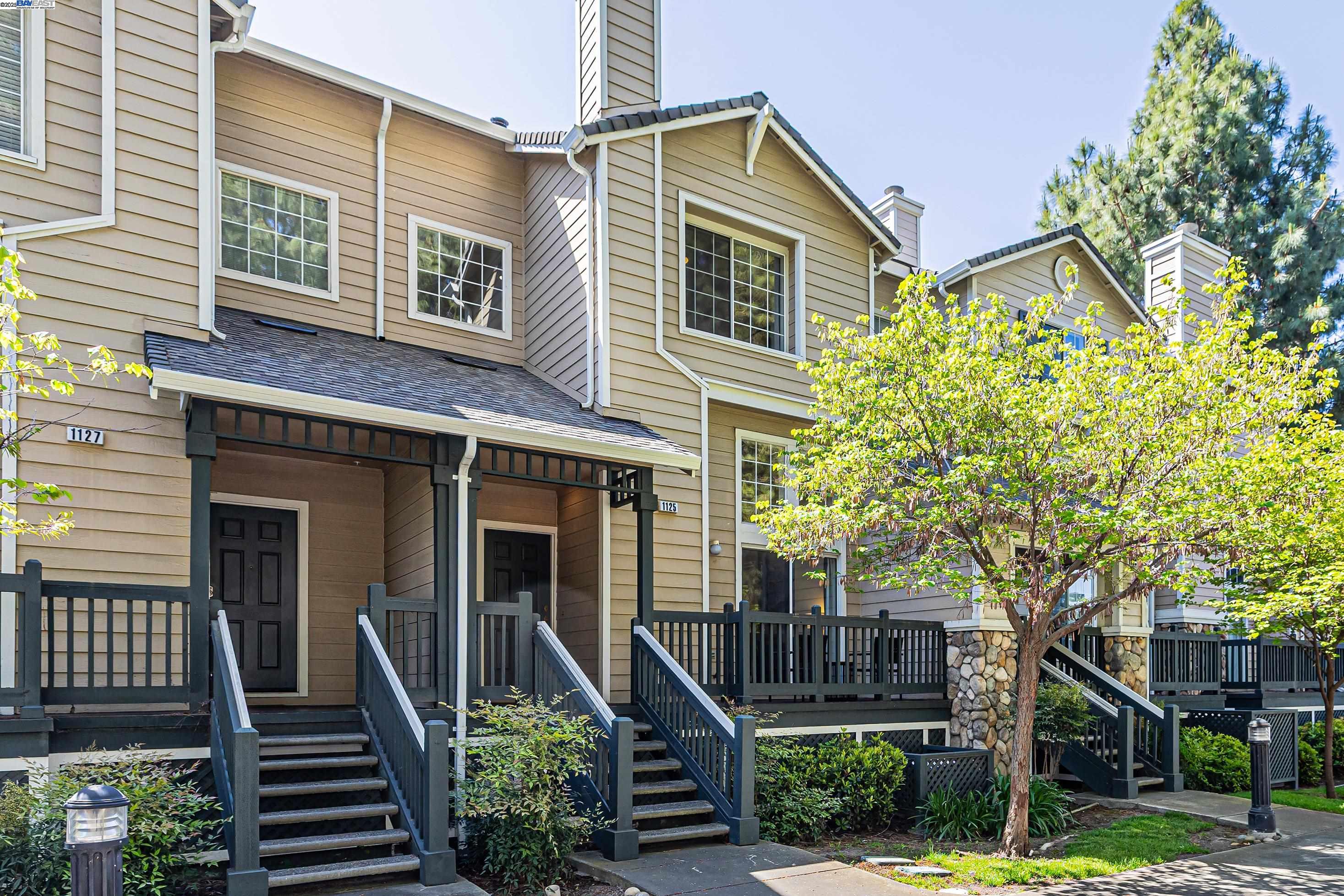 Detail Gallery Image 2 of 24 For 1125 Homer Cmn, San Jose,  CA 95131 - 2 Beds | 2/1 Baths