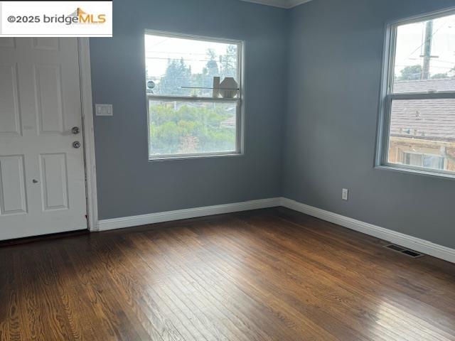 Detail Gallery Image 2 of 27 For 4708 Macarthur Blvd., Oakland,  CA 94619 - 3 Beds | 2 Baths
