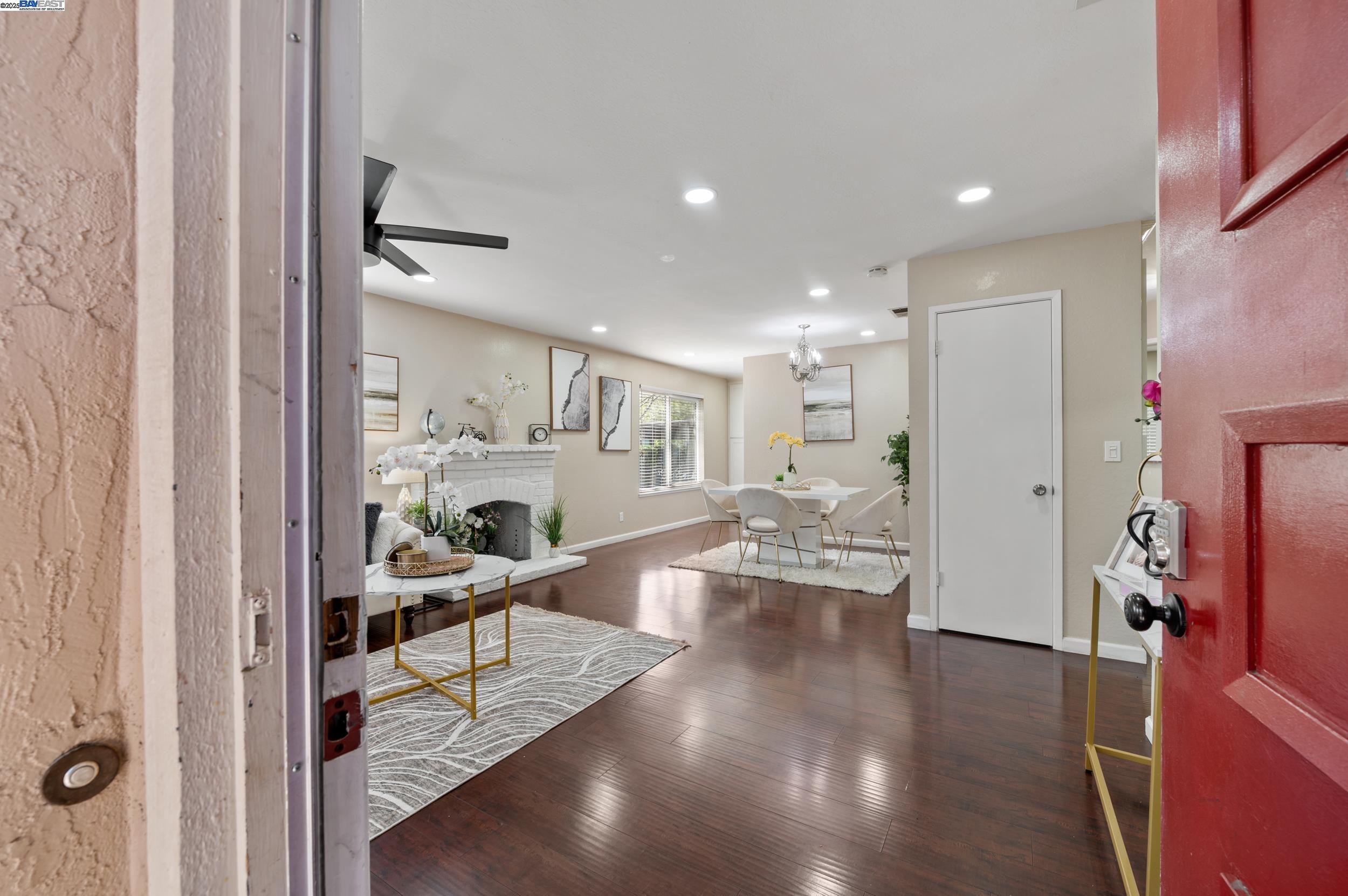 Detail Gallery Image 2 of 25 For 38537 Vancouver Cmn, Fremont,  CA 94536 - 2 Beds | 1 Baths