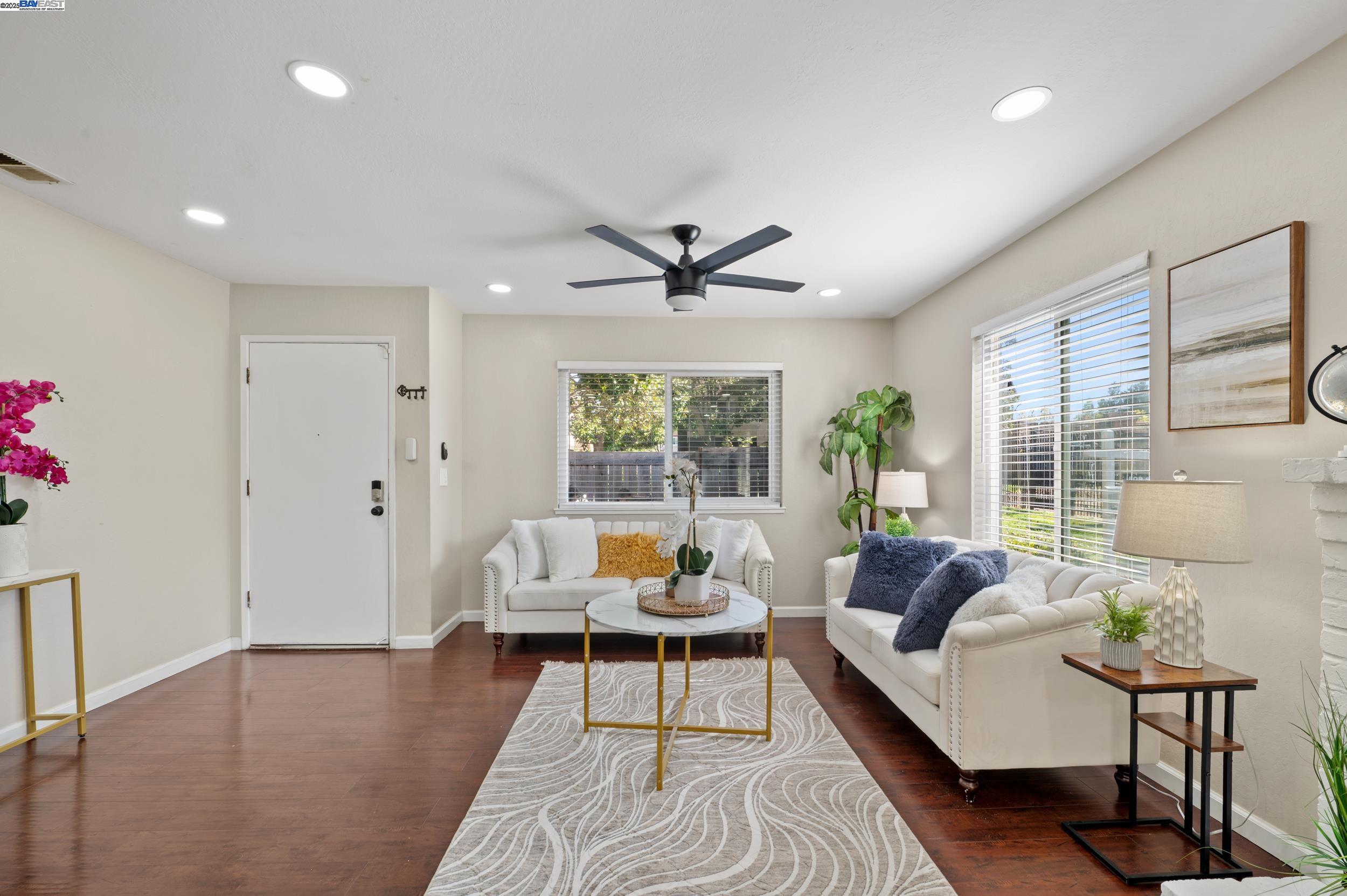 Detail Gallery Image 6 of 25 For 38537 Vancouver Cmn, Fremont,  CA 94536 - 2 Beds | 1 Baths