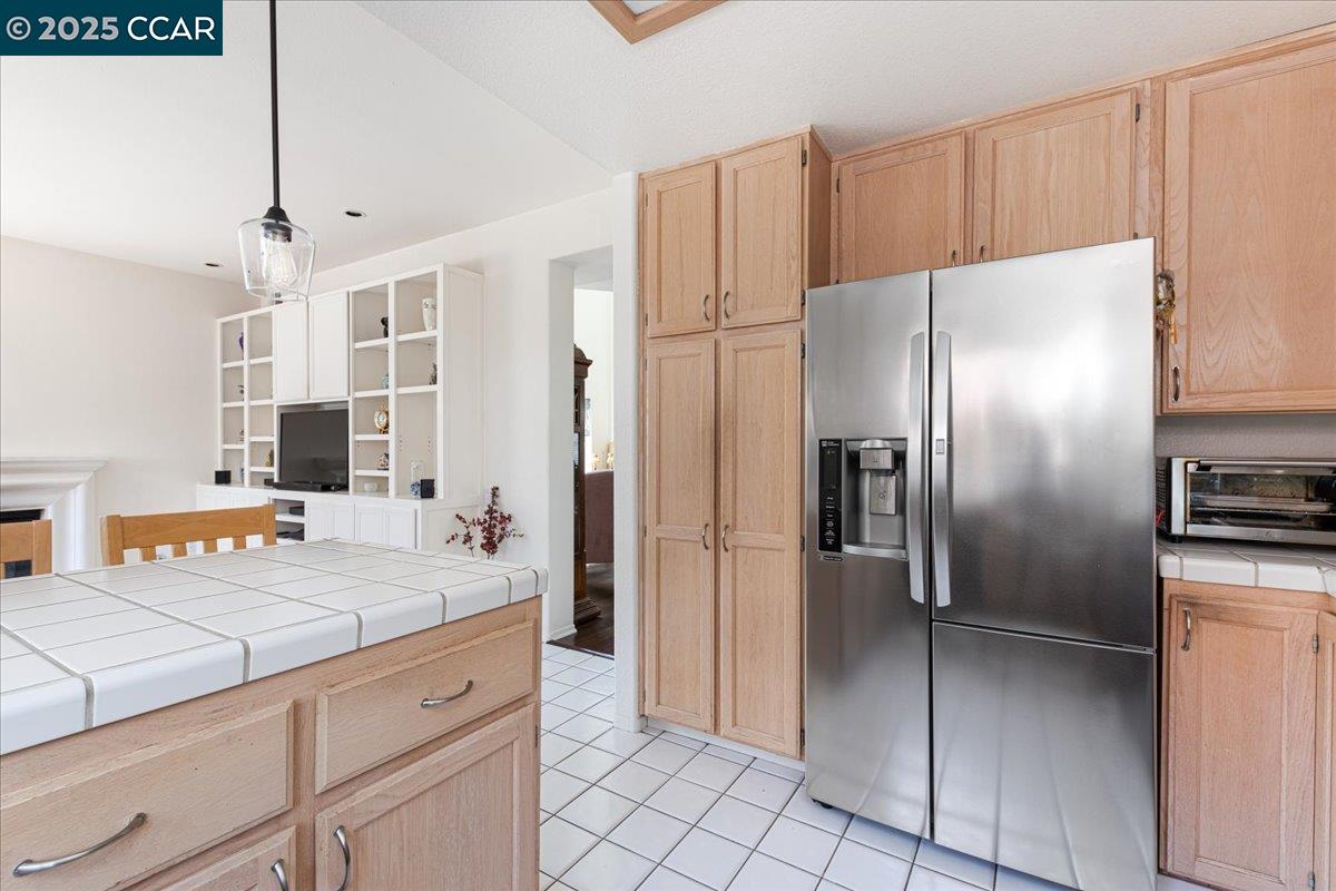 Detail Gallery Image 17 of 37 For 48 Southwind Cir, Richmond,  CA 94804 - 3 Beds | 2/1 Baths