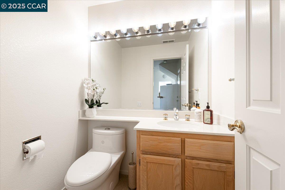 Detail Gallery Image 18 of 37 For 48 Southwind Cir, Richmond,  CA 94804 - 3 Beds | 2/1 Baths