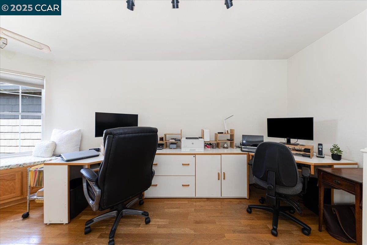 Detail Gallery Image 22 of 37 For 48 Southwind Cir, Richmond,  CA 94804 - 3 Beds | 2/1 Baths